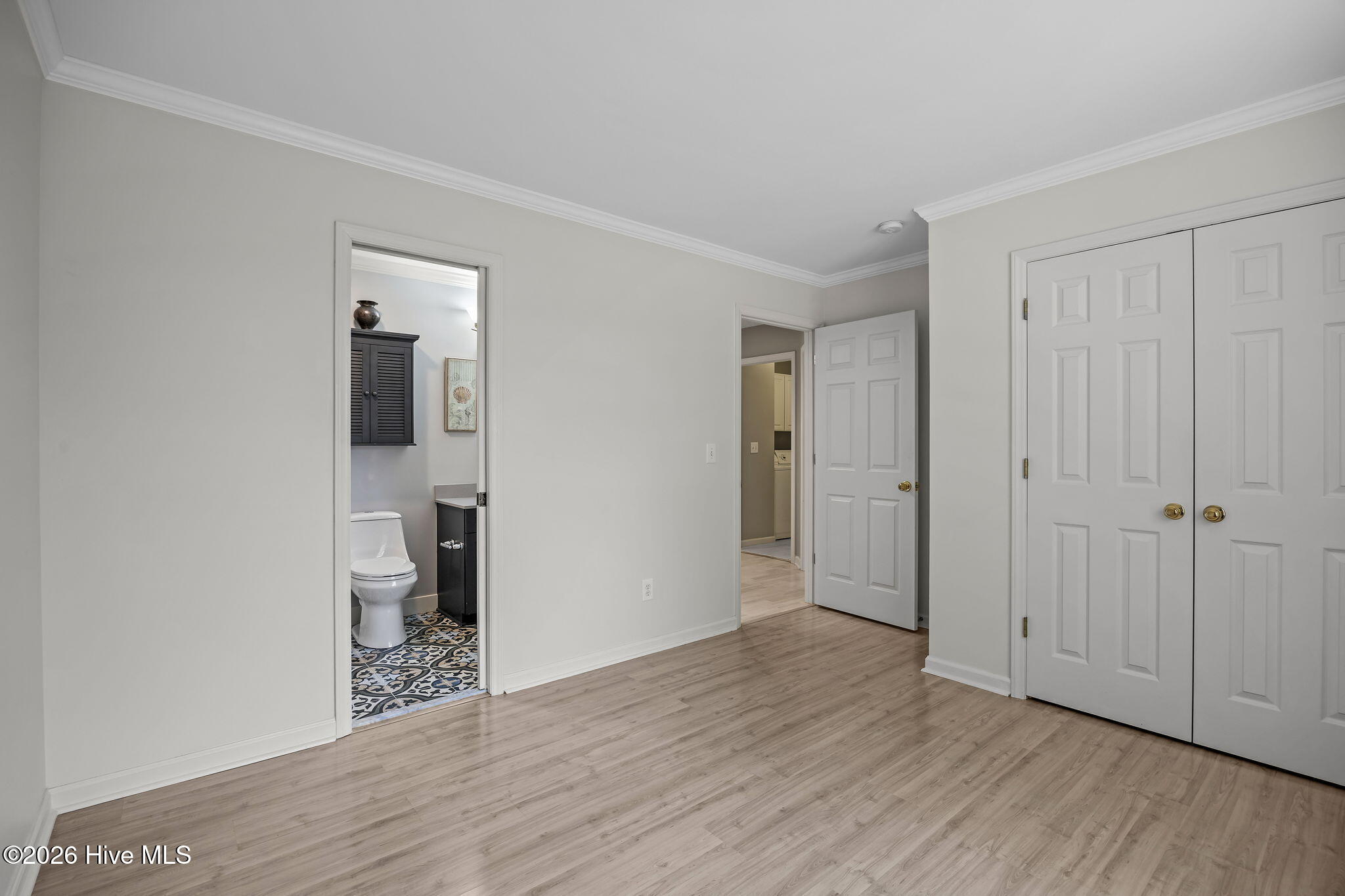 100565188 | Photo 29