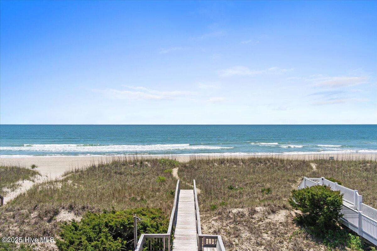 100513648 | Photo 35