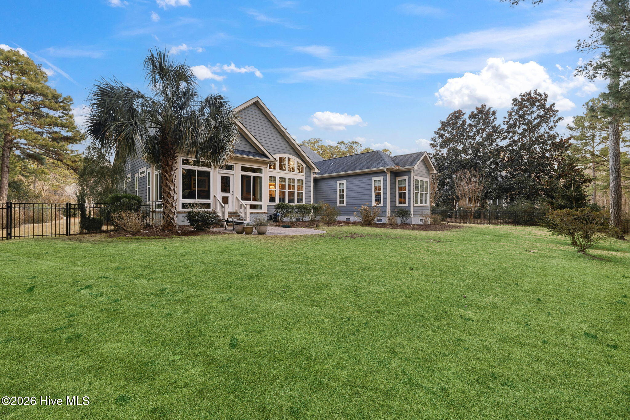 100554087 | Photo 59