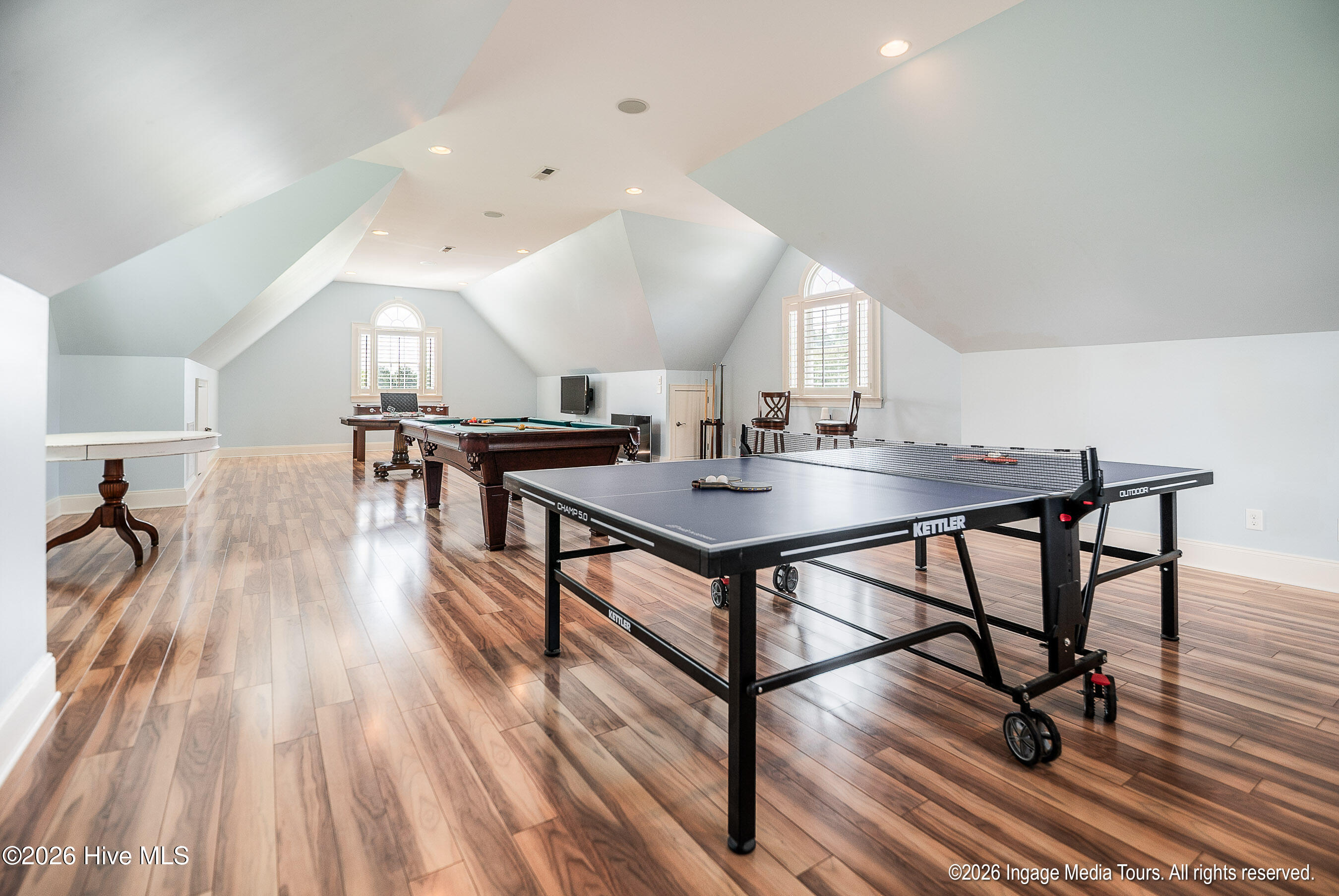 Recreation area over detached 4 car garage with approx 1000 sqft.