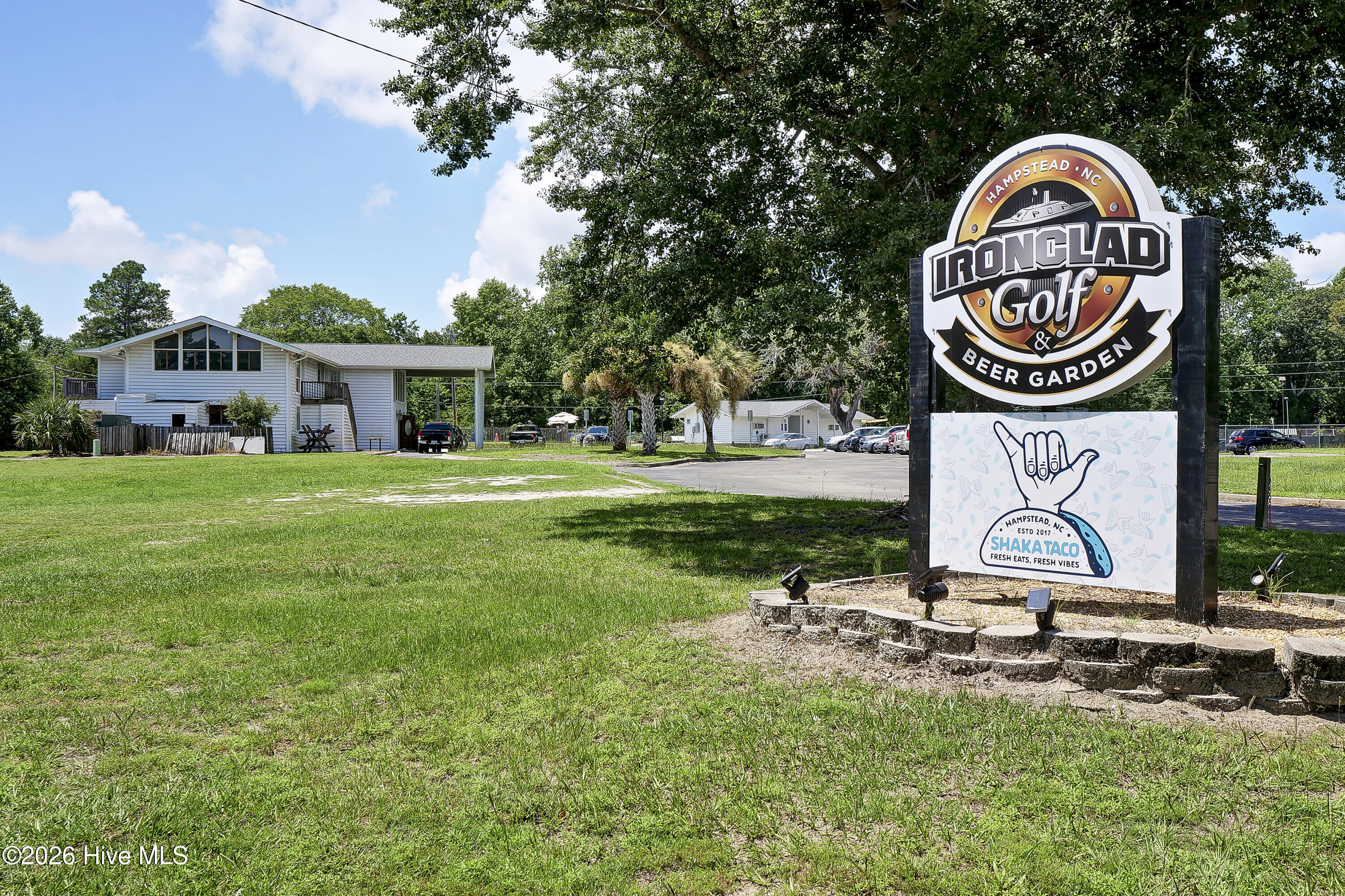 100549280 | Photo 41