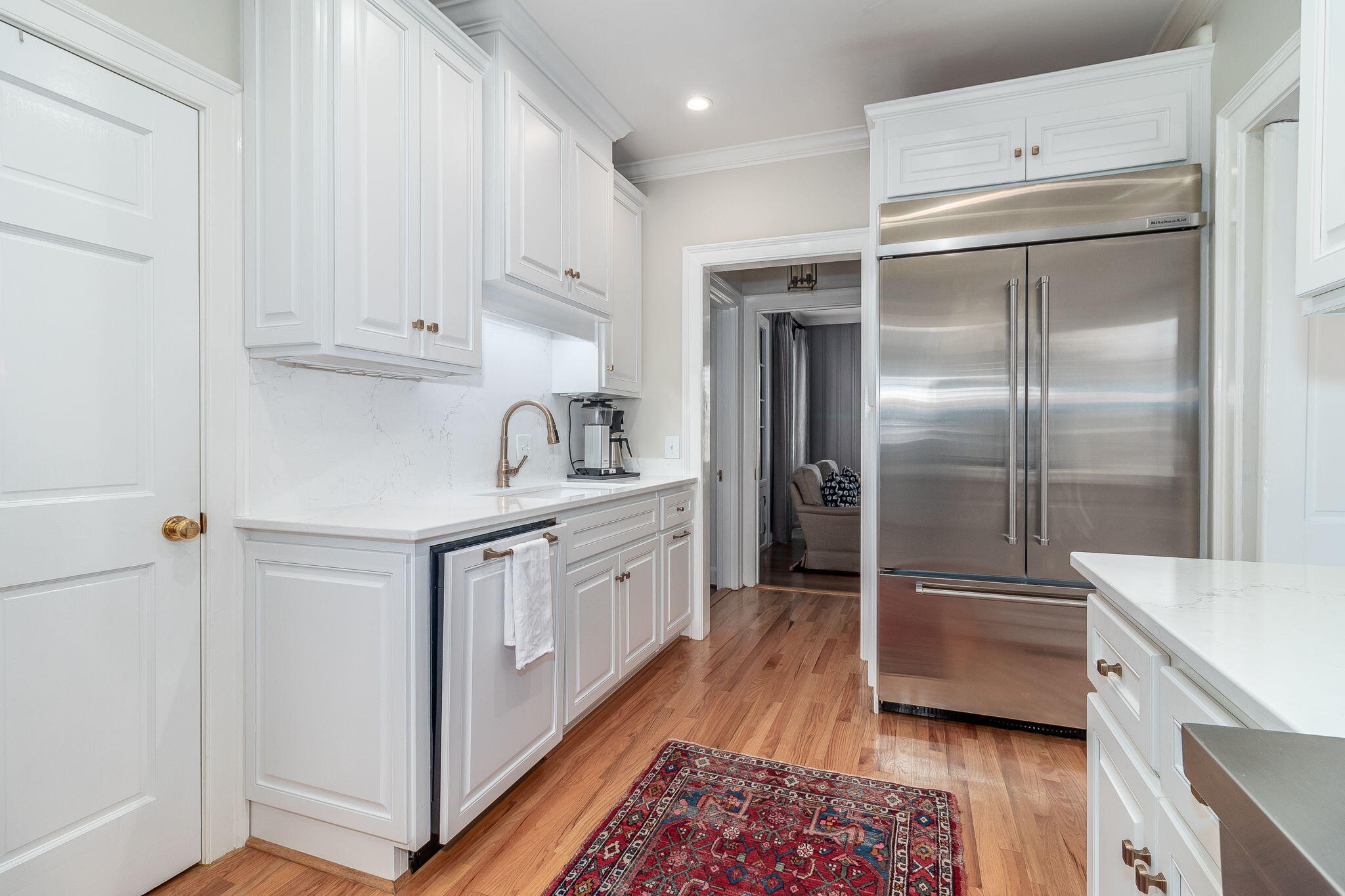 31-web-or-mls-2421 WALTON WAY ©--19