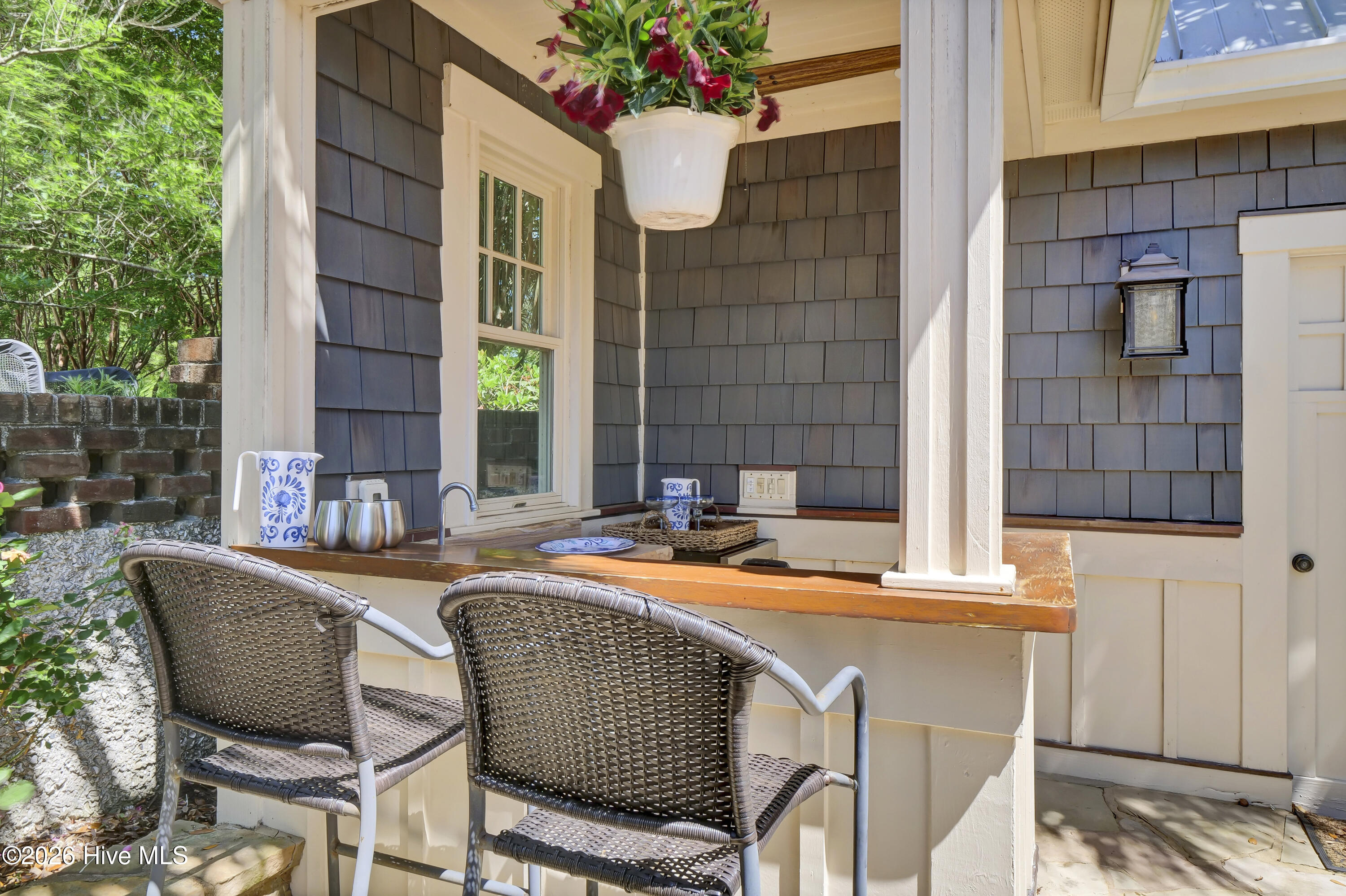 100552686 | Photo 49