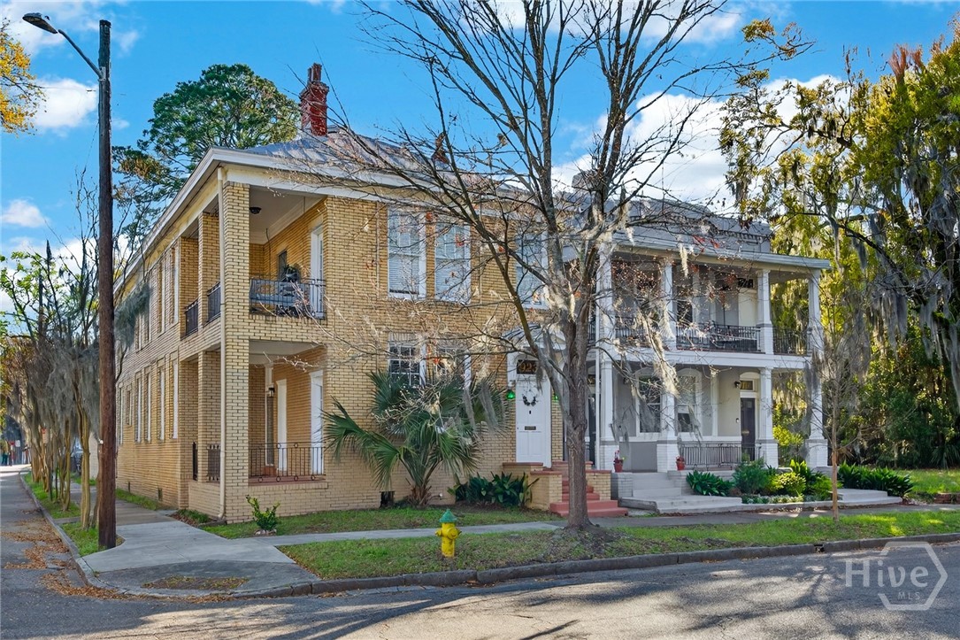 Photo 2 of Multi family home for sale at 923 E Park Ave, Savannah, GA 31401 | MLS# SA350933 | Listing updated on 2026-09-17