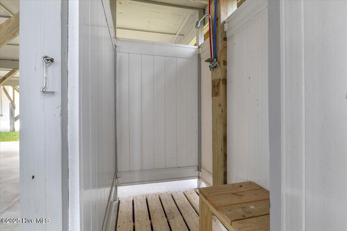 100527550 | Photo 40