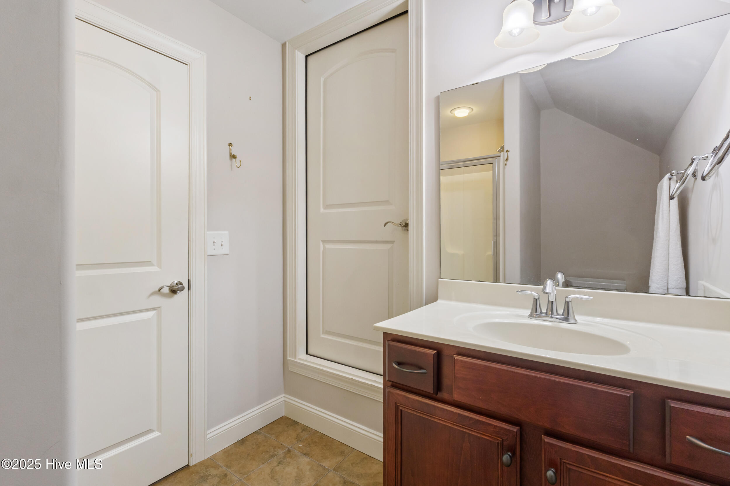 100506544 | Photo 39