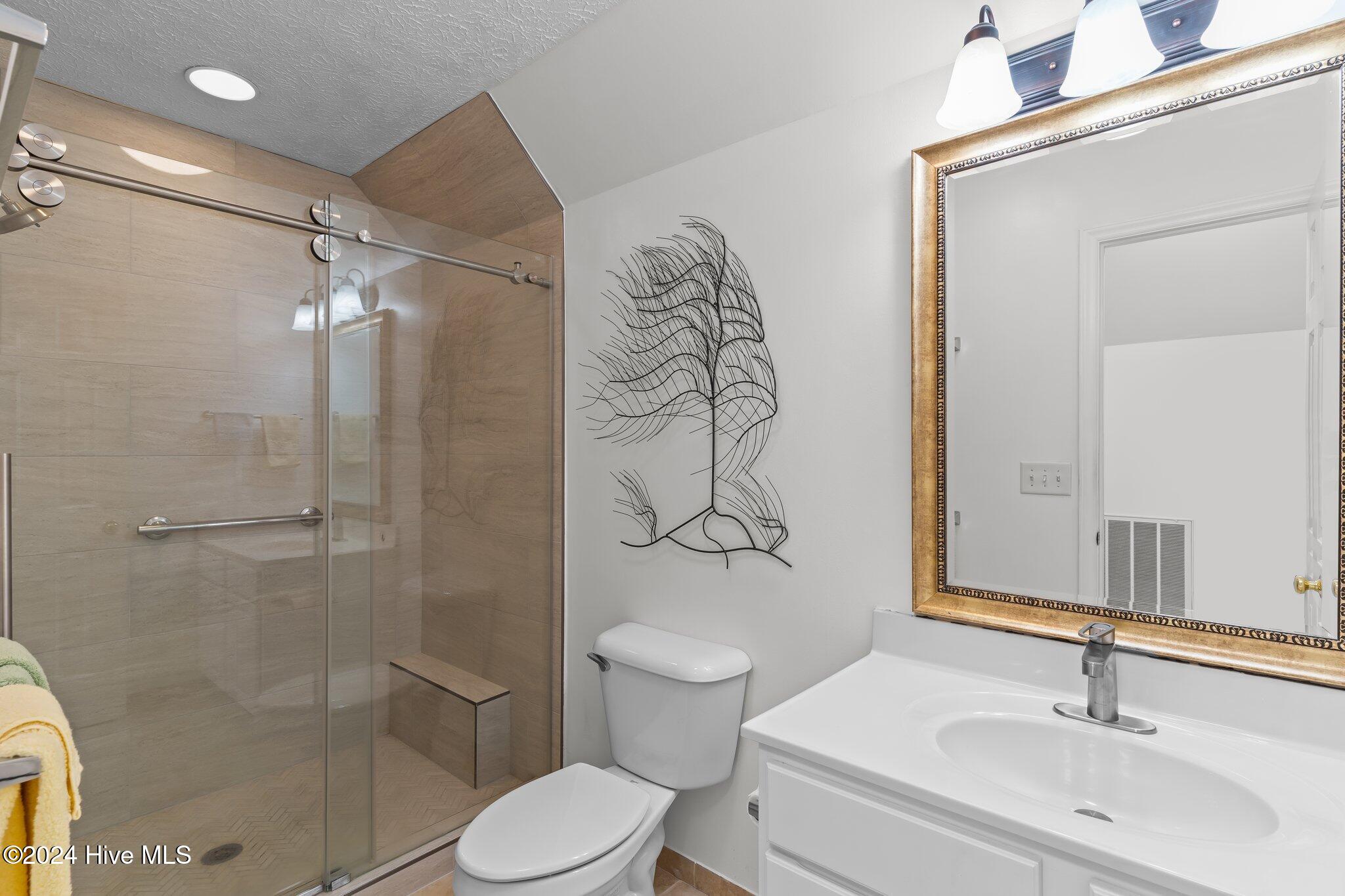 100474458 | Photo 29