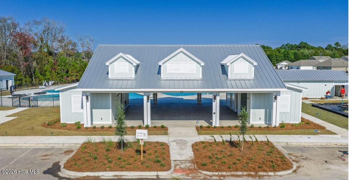 100565485 | Photo 36