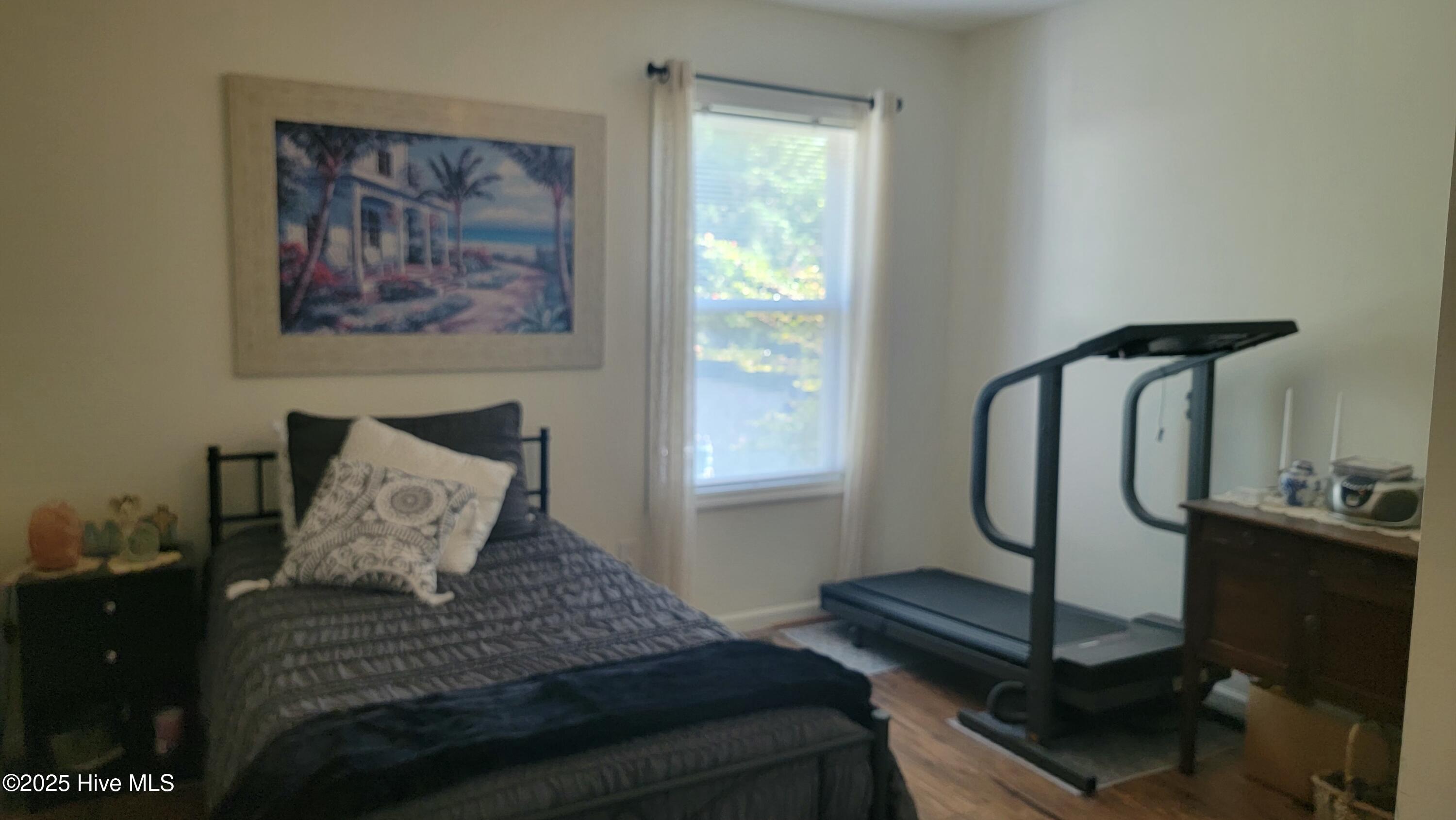 100519344 | Photo 17