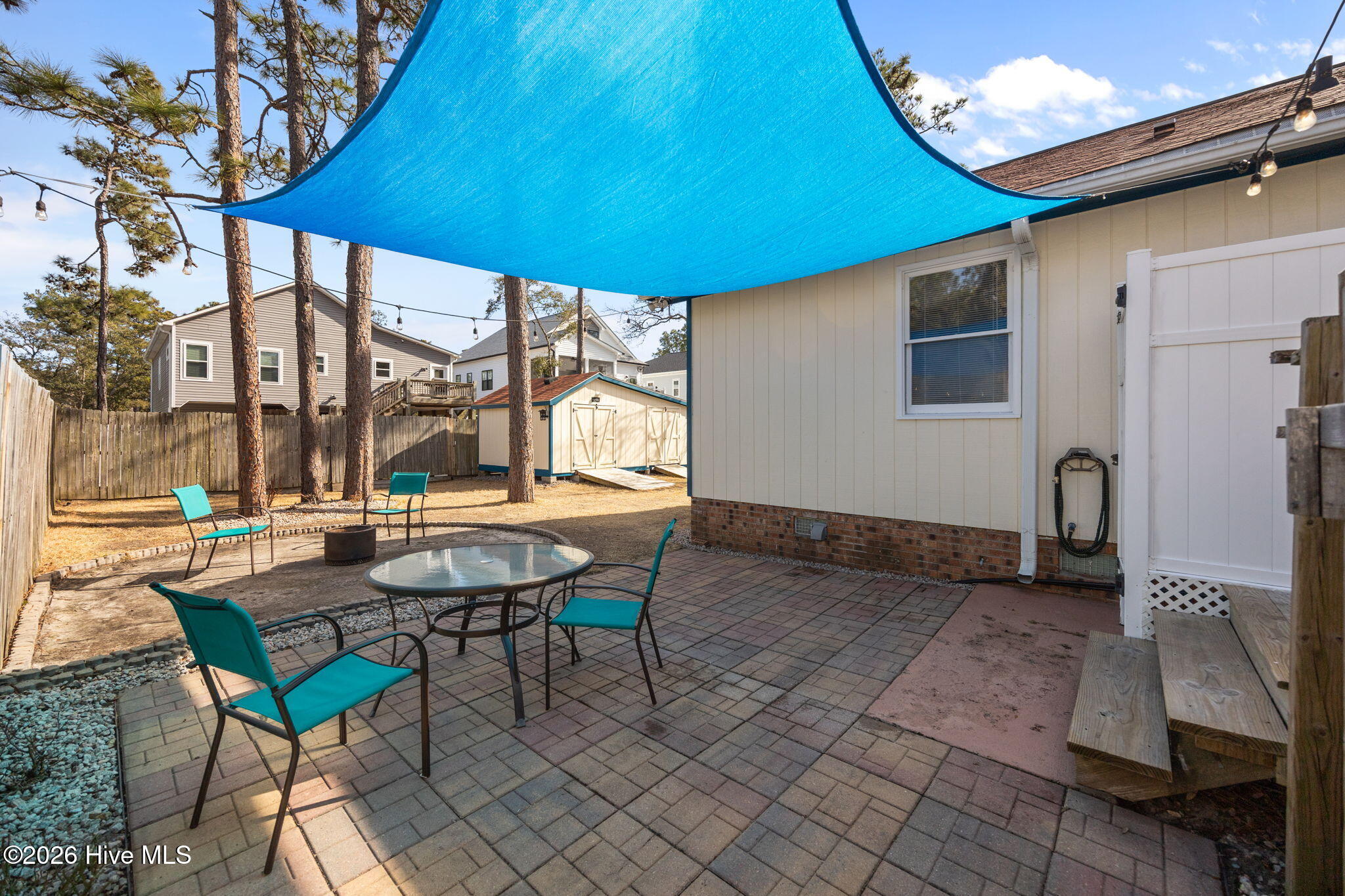 100554594 | Photo 40