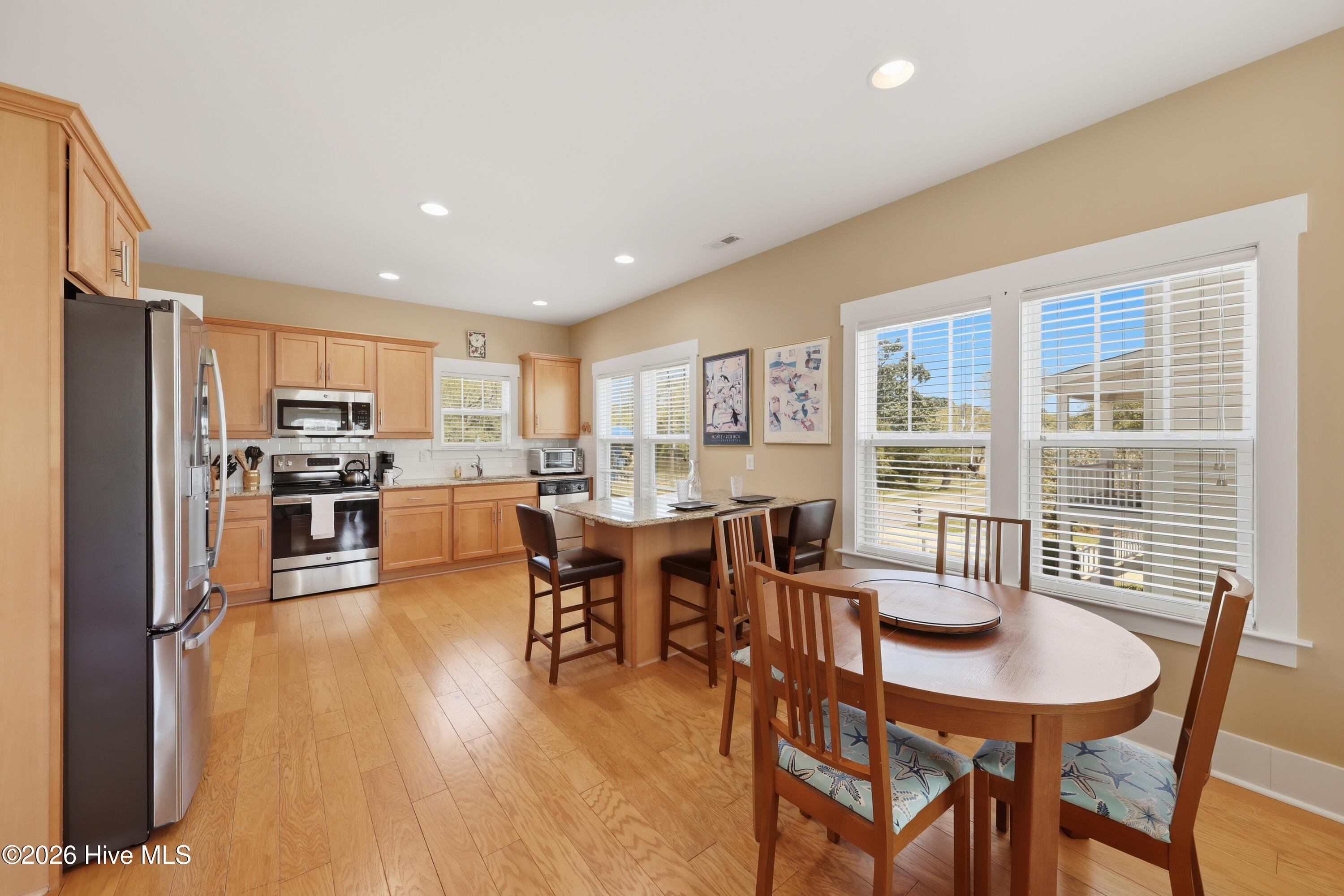 100566755 | Photo 17