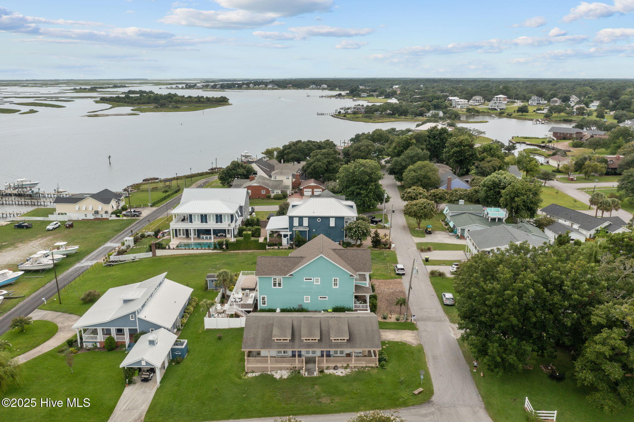 100527166 | Photo 12