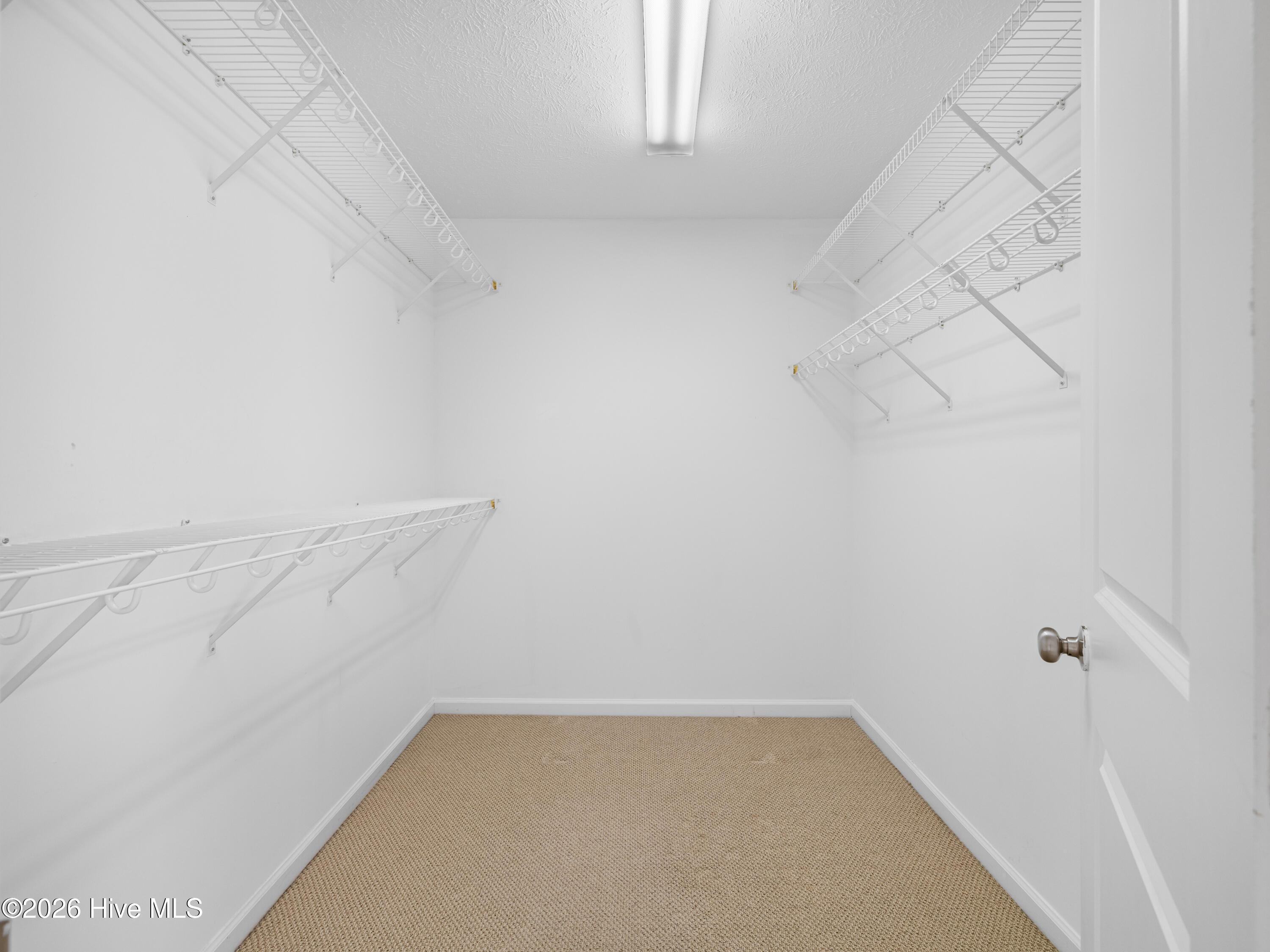 100547952 | Photo 26