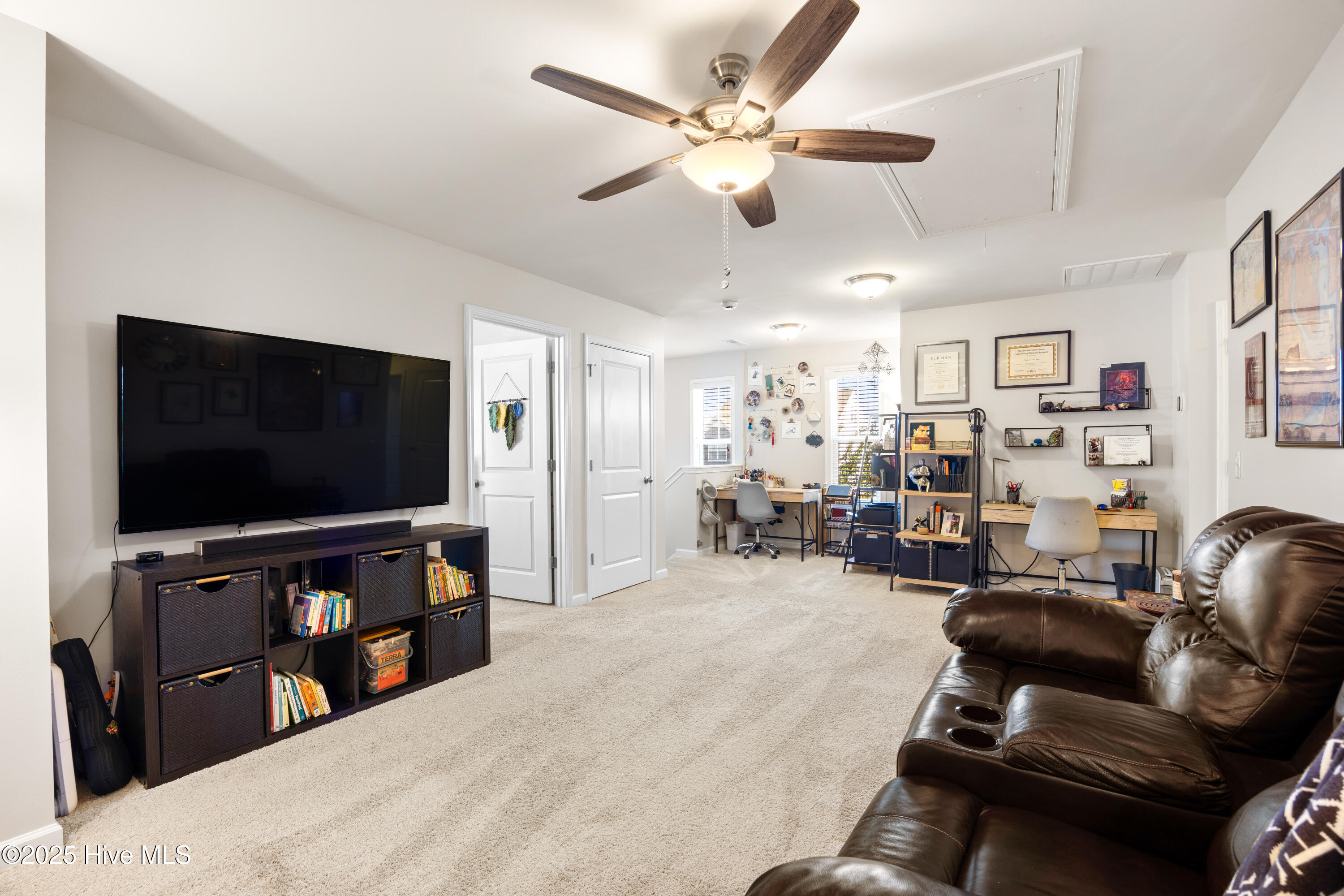 100534608 | Photo 24