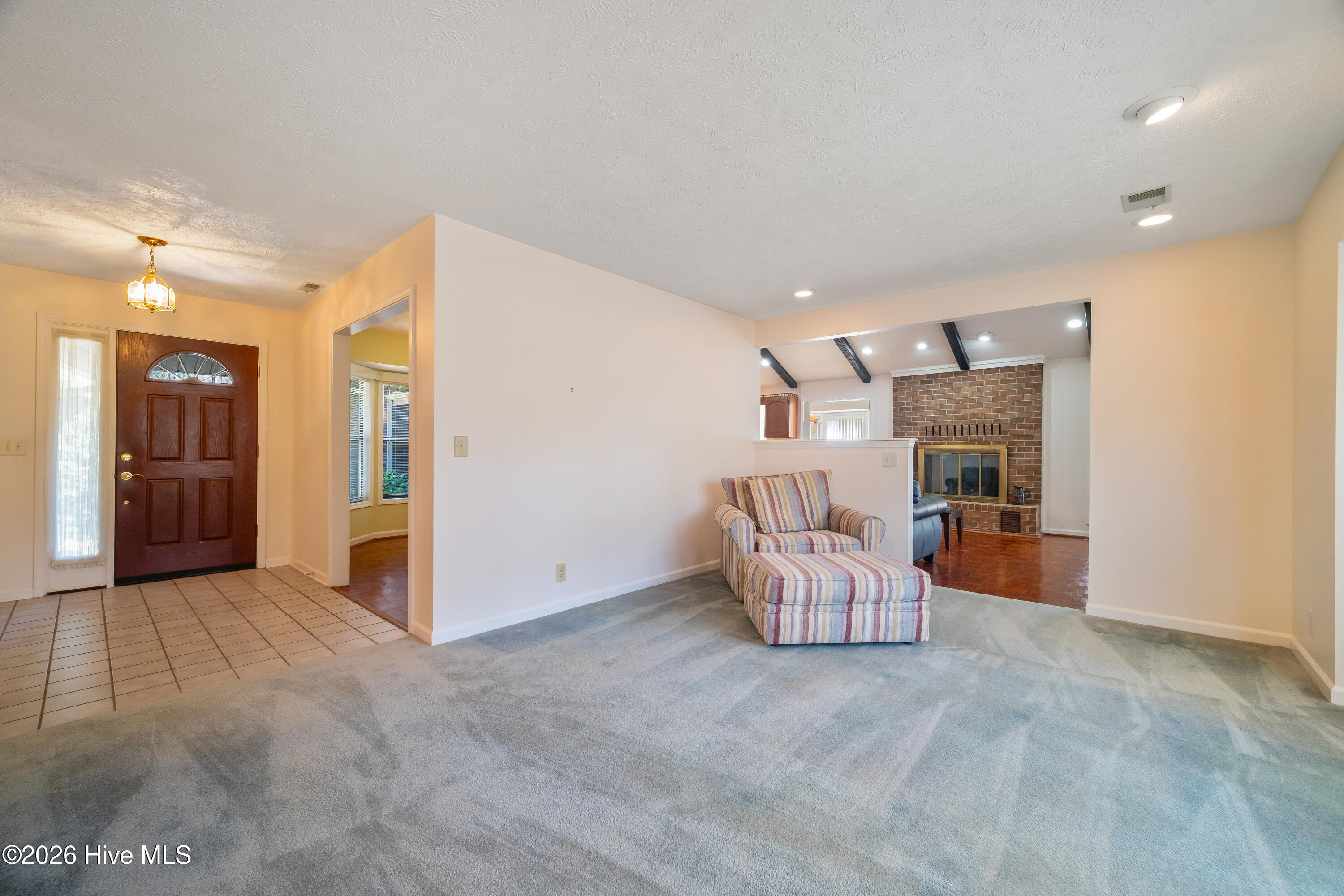 100563412 | Photo 20