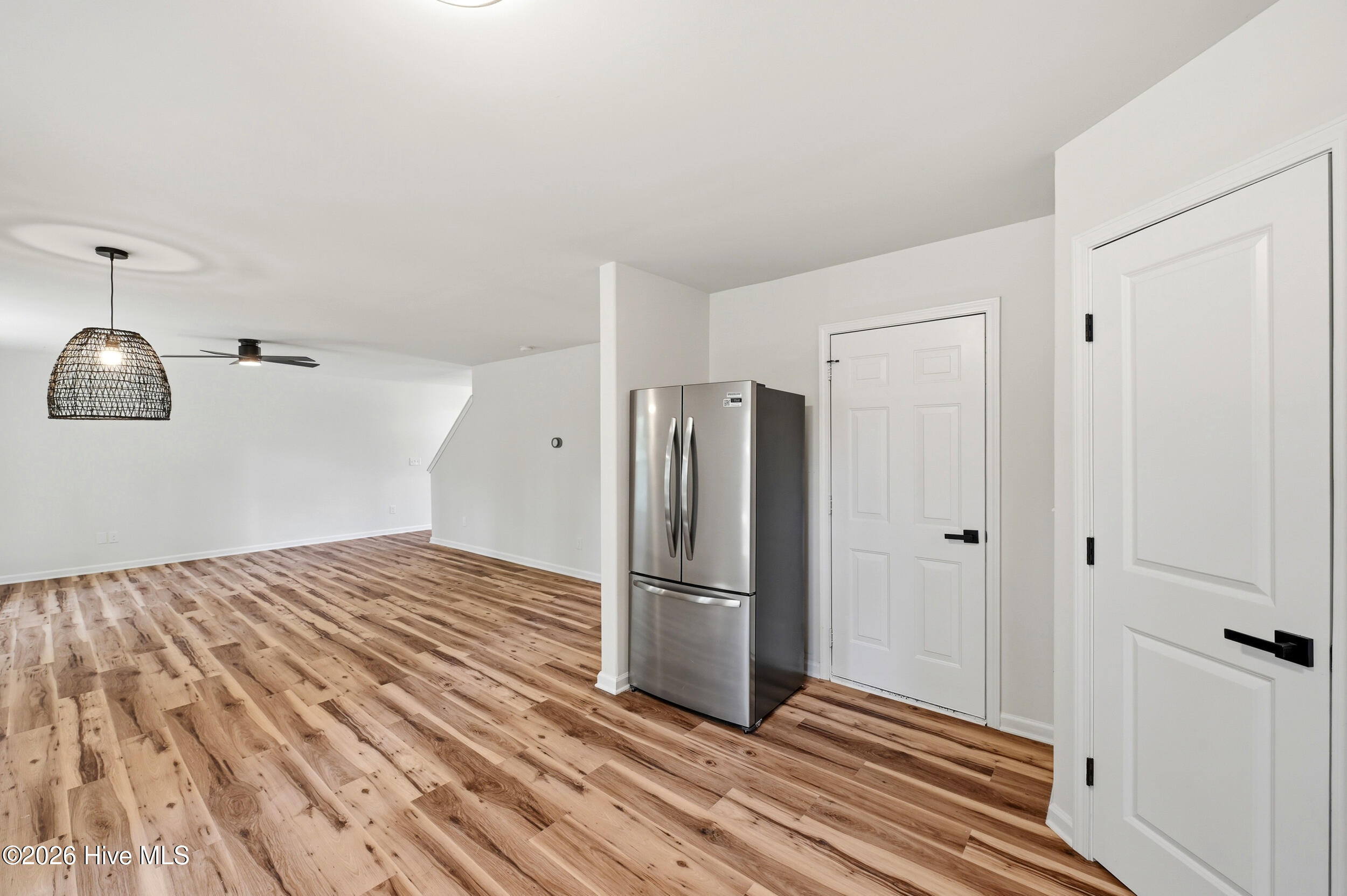 100567216 | Photo 15