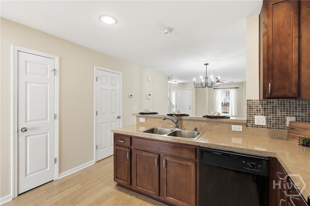 19 Timber Crest Court