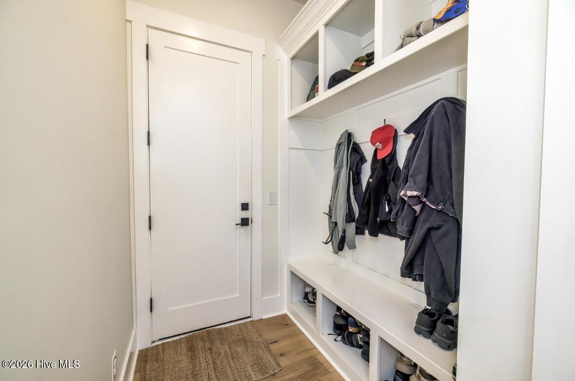 100567663 | Photo 10