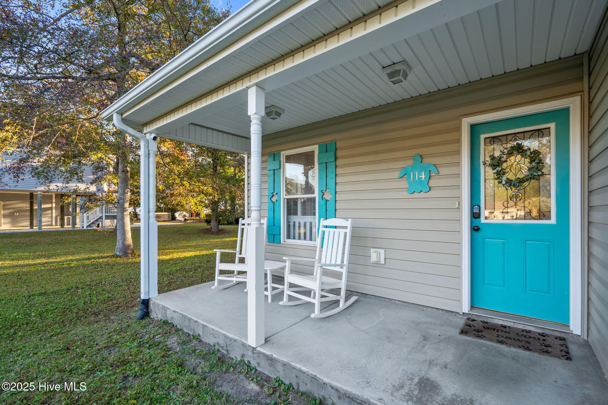 100537146 | Photo 35