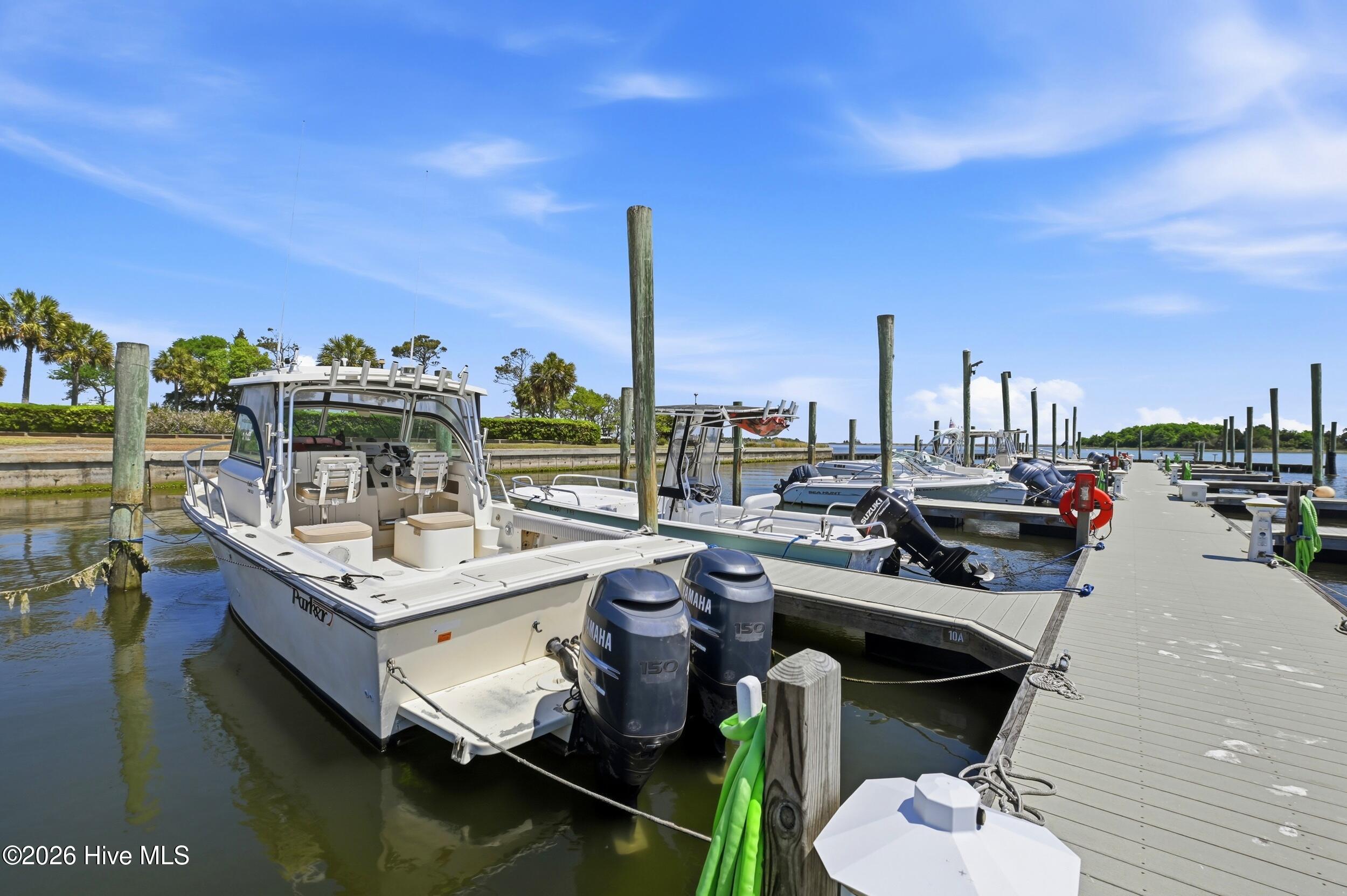 100570431 | Photo 55