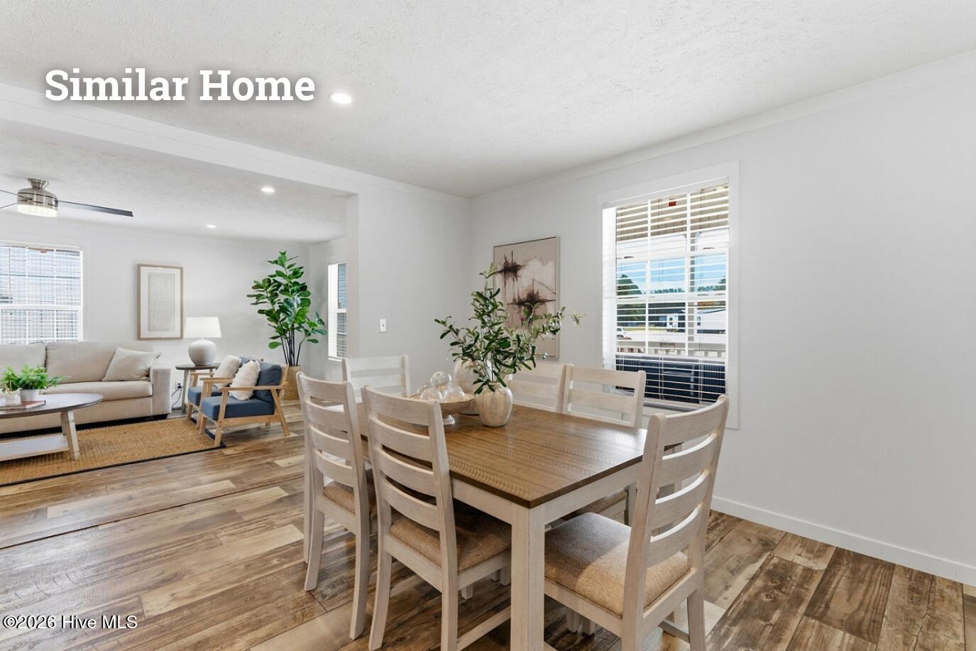 100568466 | Photo 13