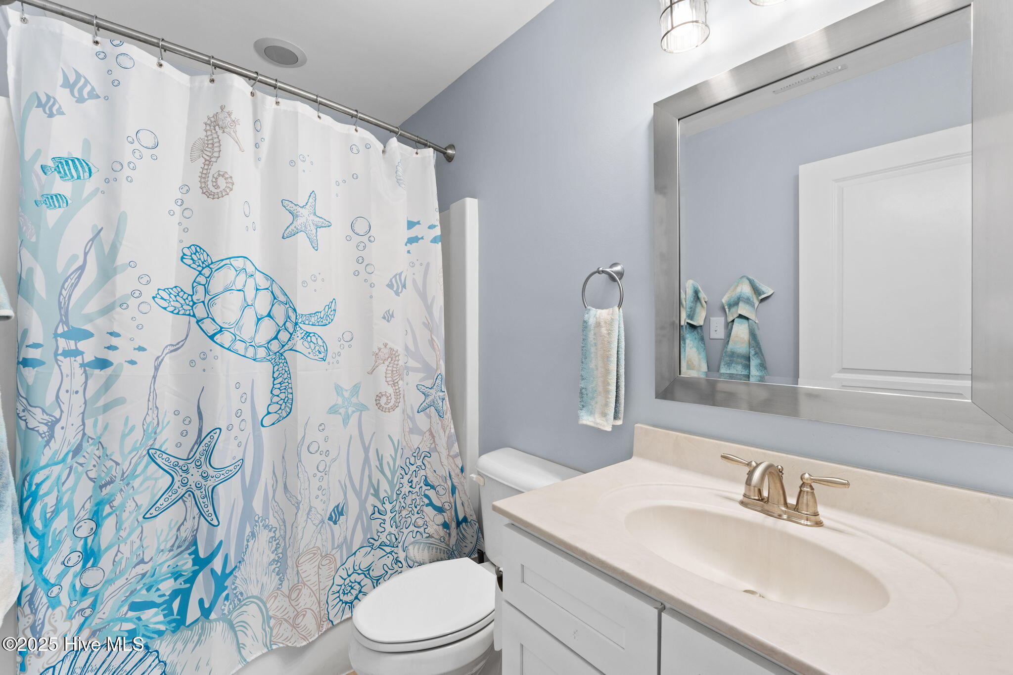 100532717 | Photo 48