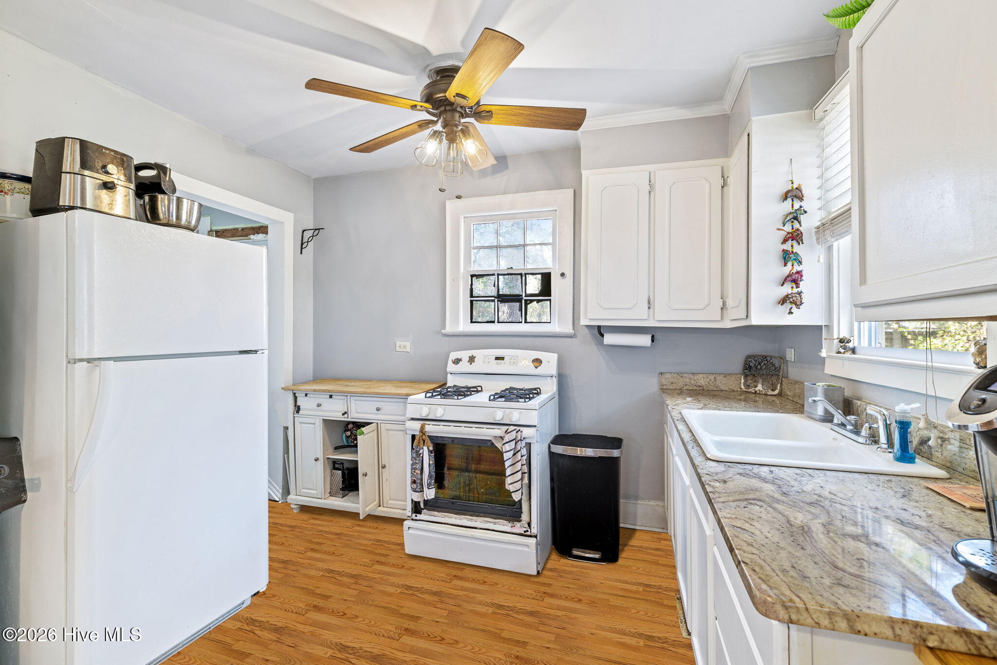 100555429 | Photo 16