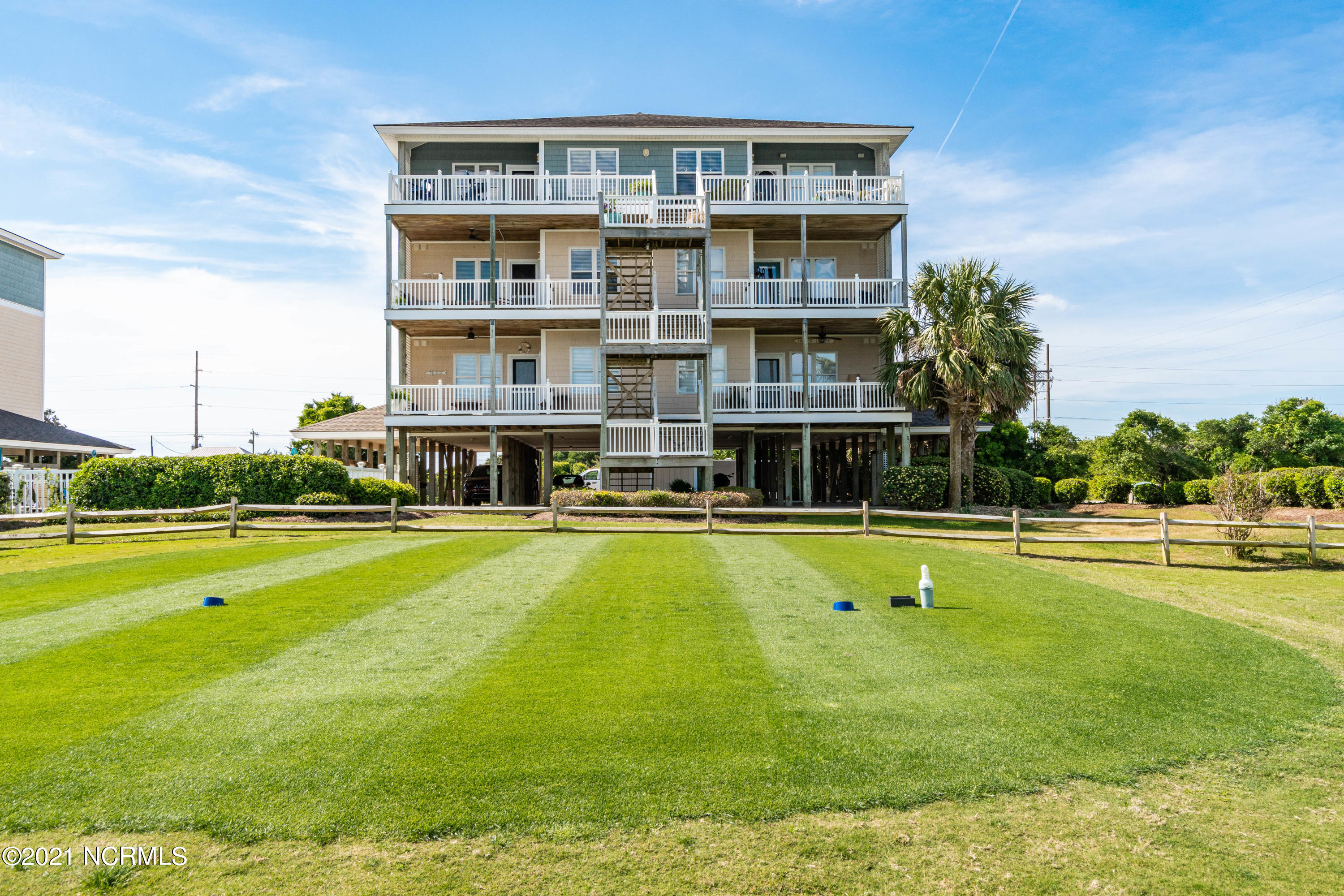 112 Oakleaf Drive 902a,Pine Knoll Shores