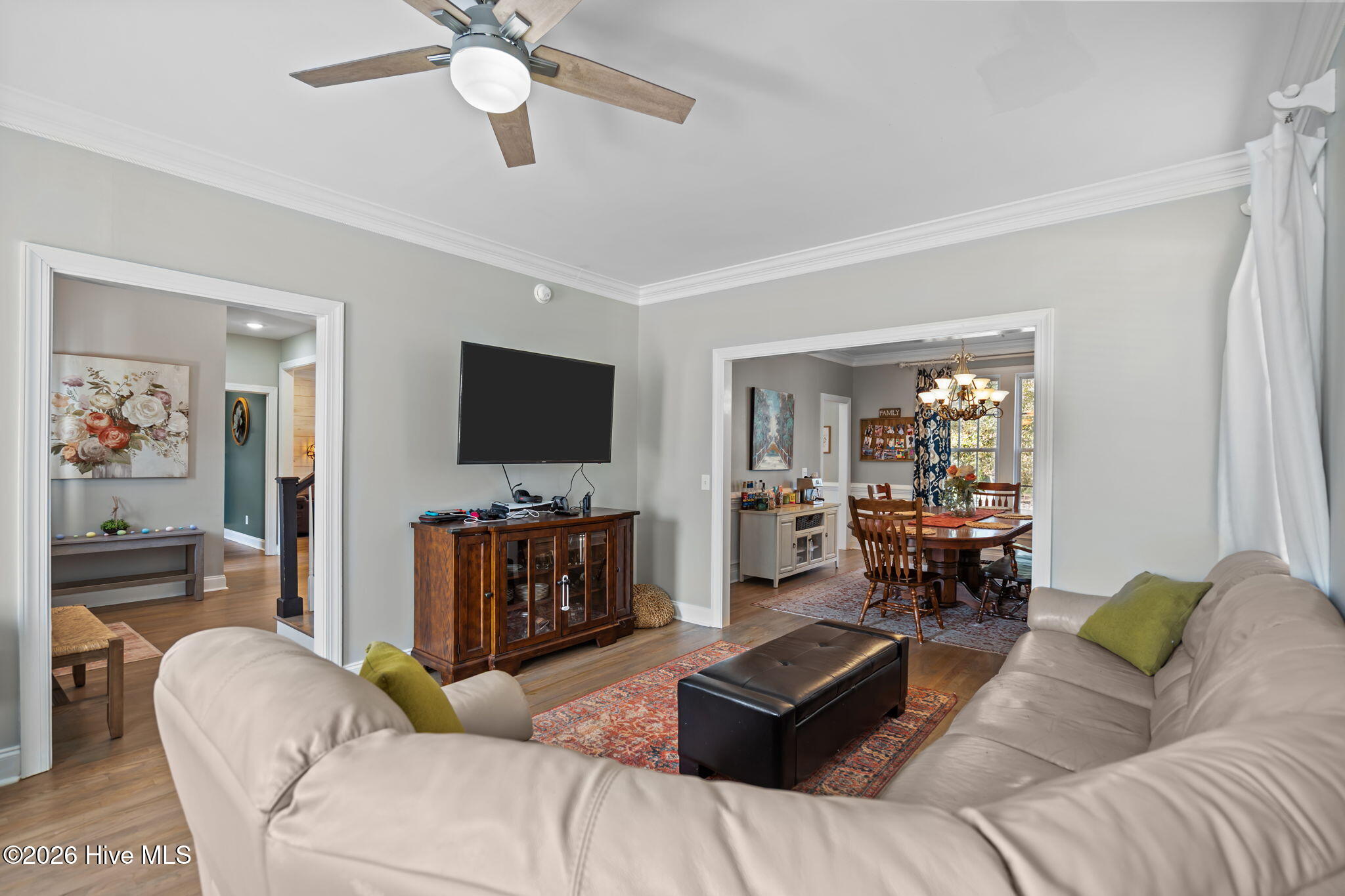 100558243 | Photo 26