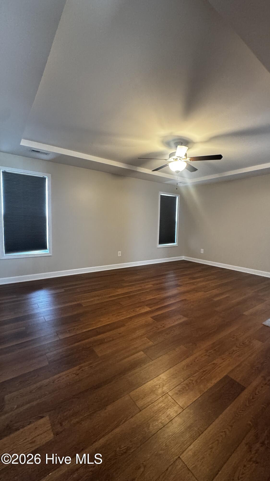 100570363 | Photo 10