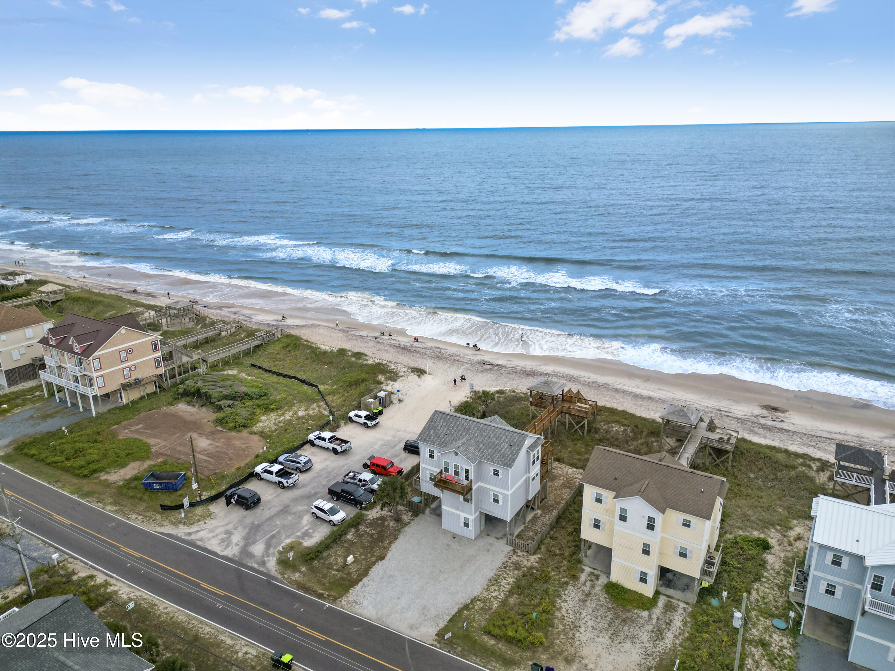 100557333 | Photo 51