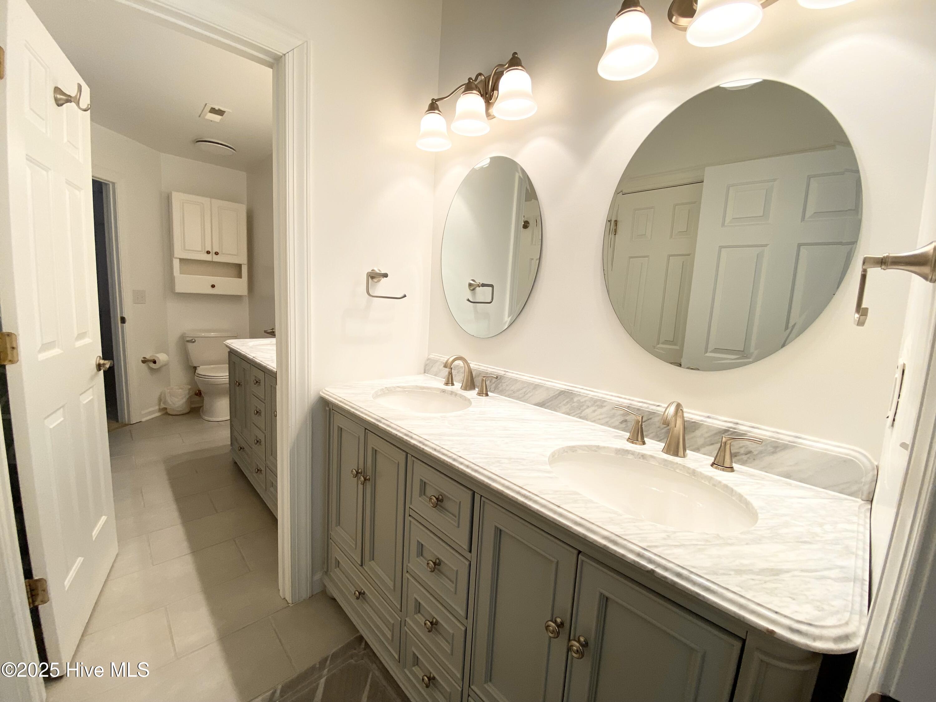 100552494 | Photo 50