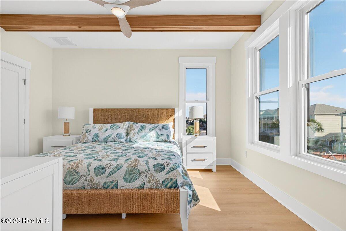 100542941 | Photo 37