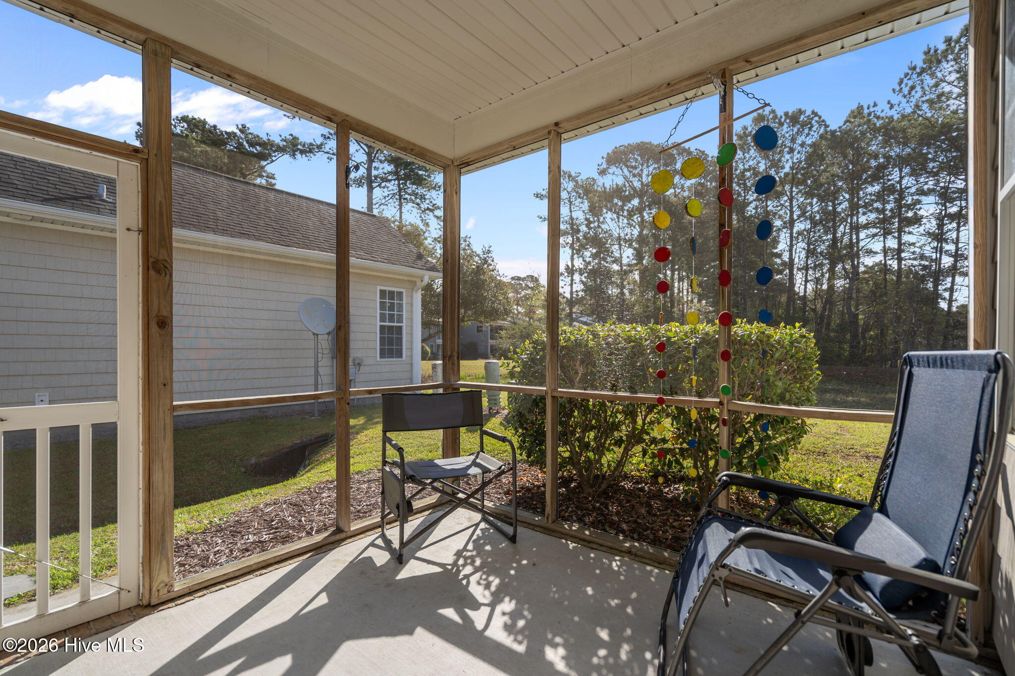 100566429 | Photo 20