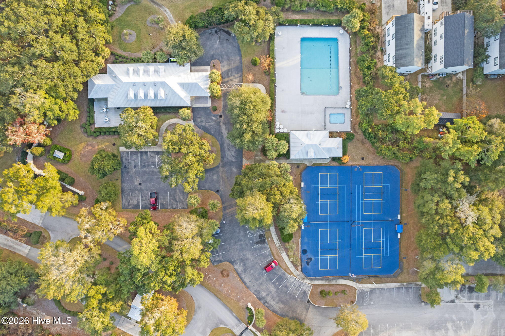 100570519 | Photo 24