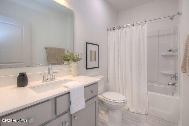 100549572 | Photo 21