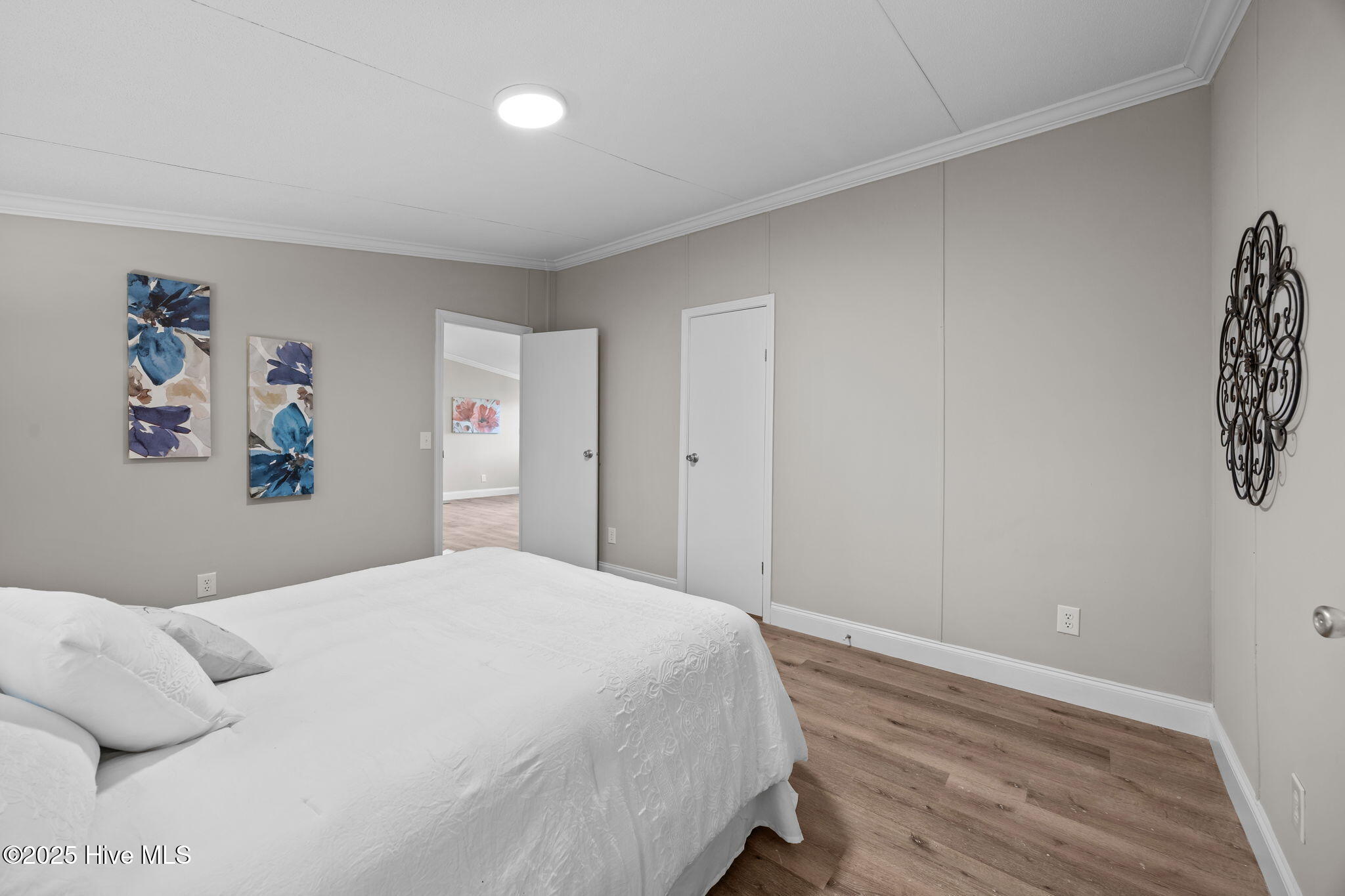 100546418 | Photo 19