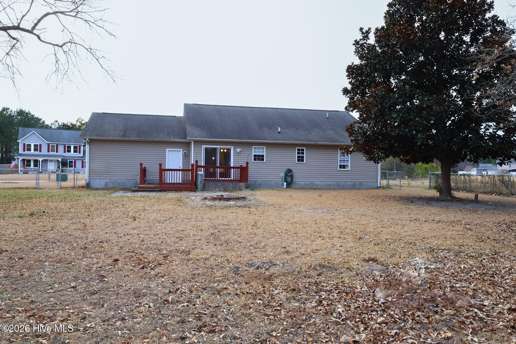 100552858 | Photo 10