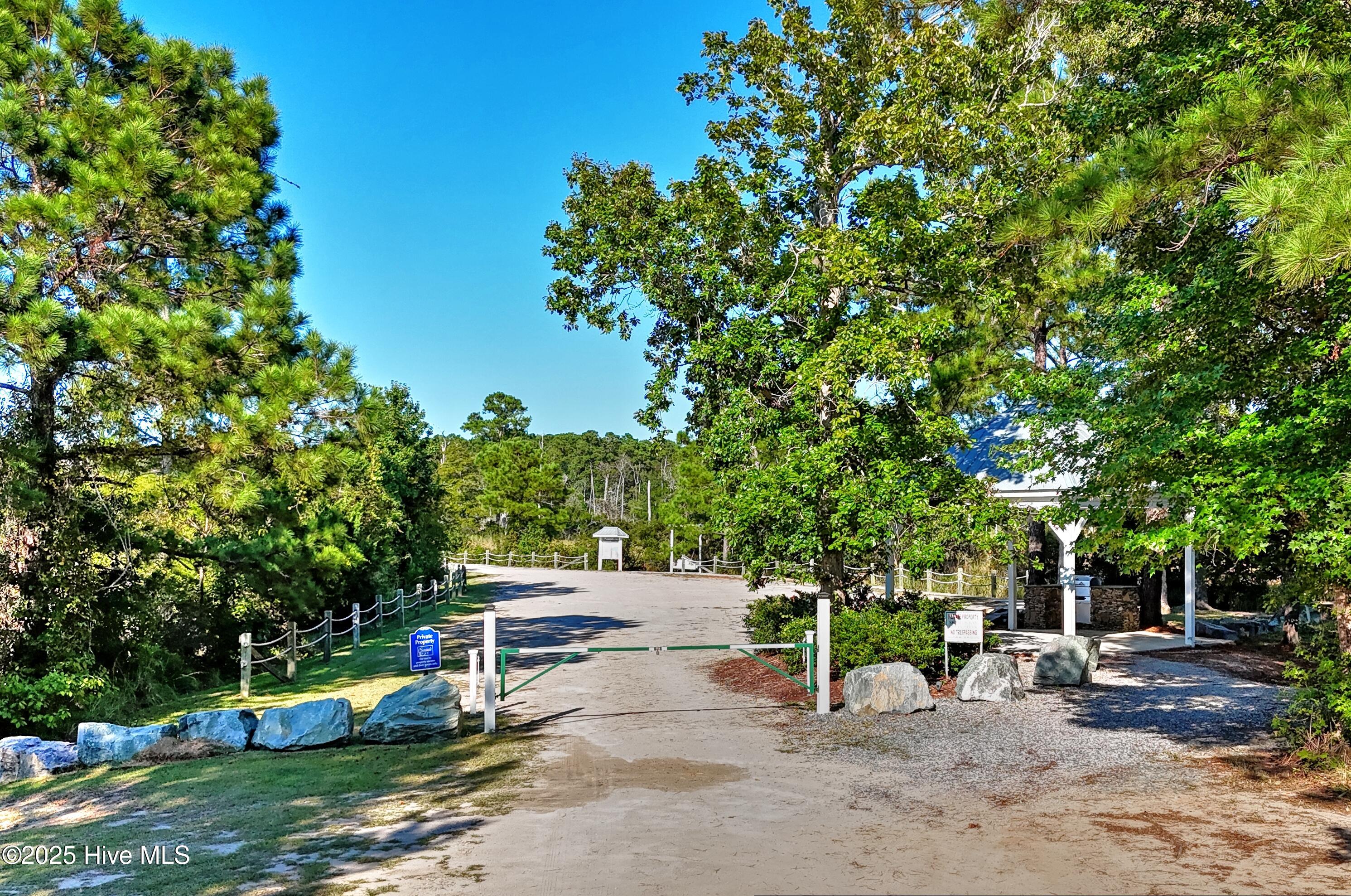 100529568 | Photo 48