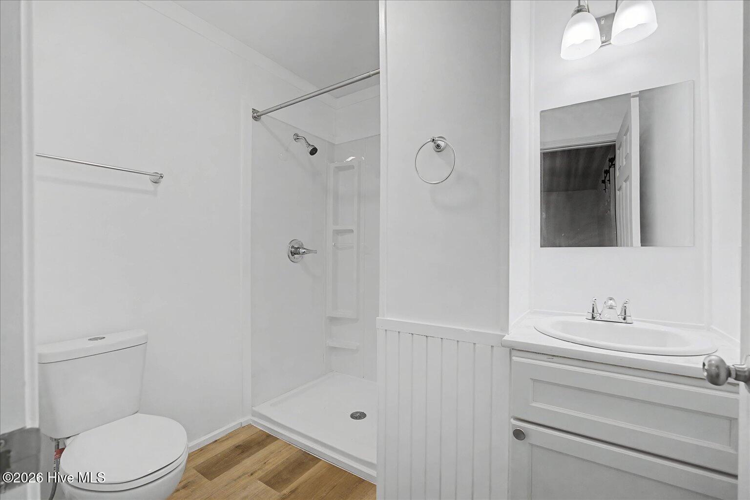 100554181 | Photo 32