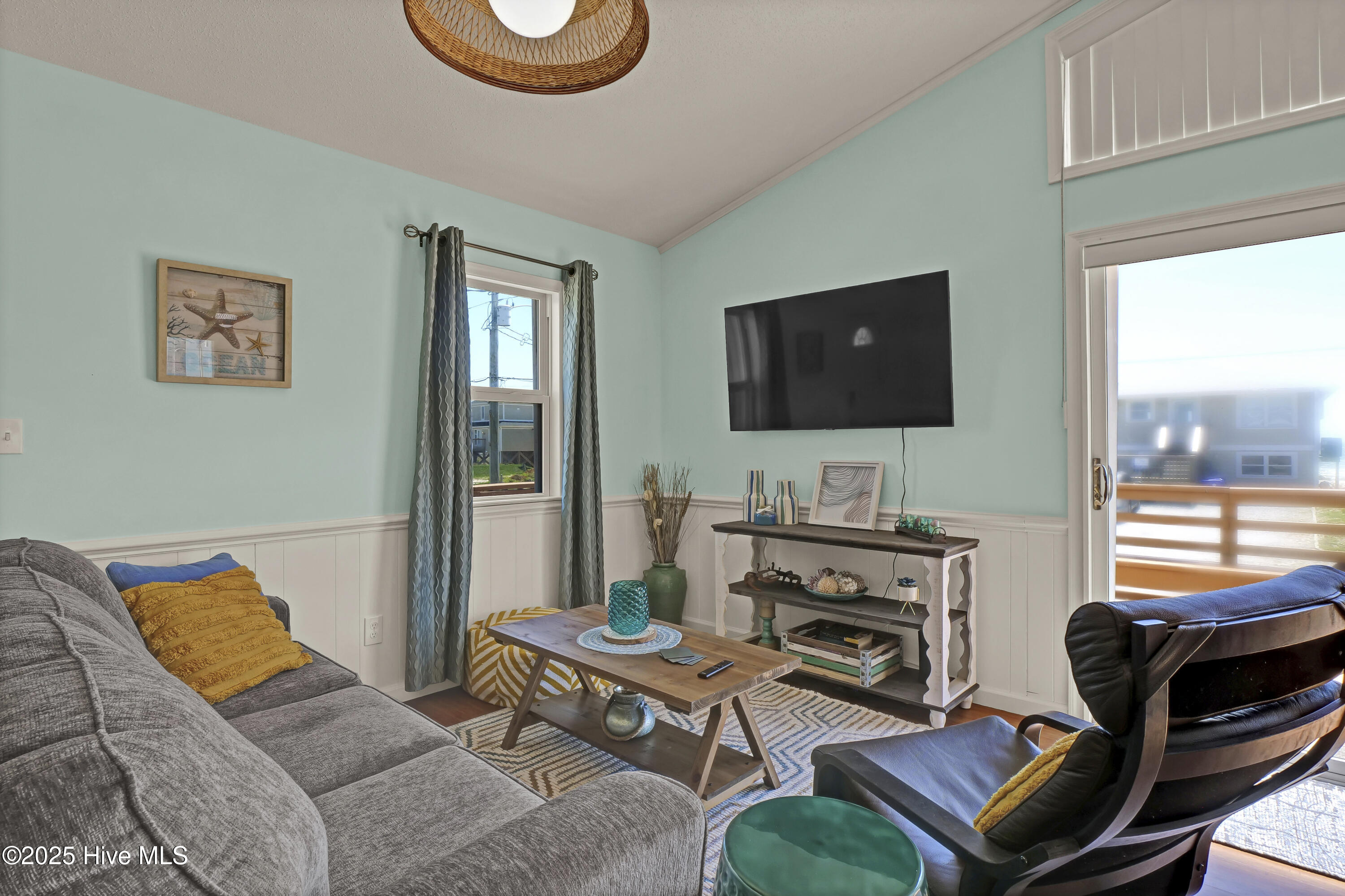 100524197 | Photo 20