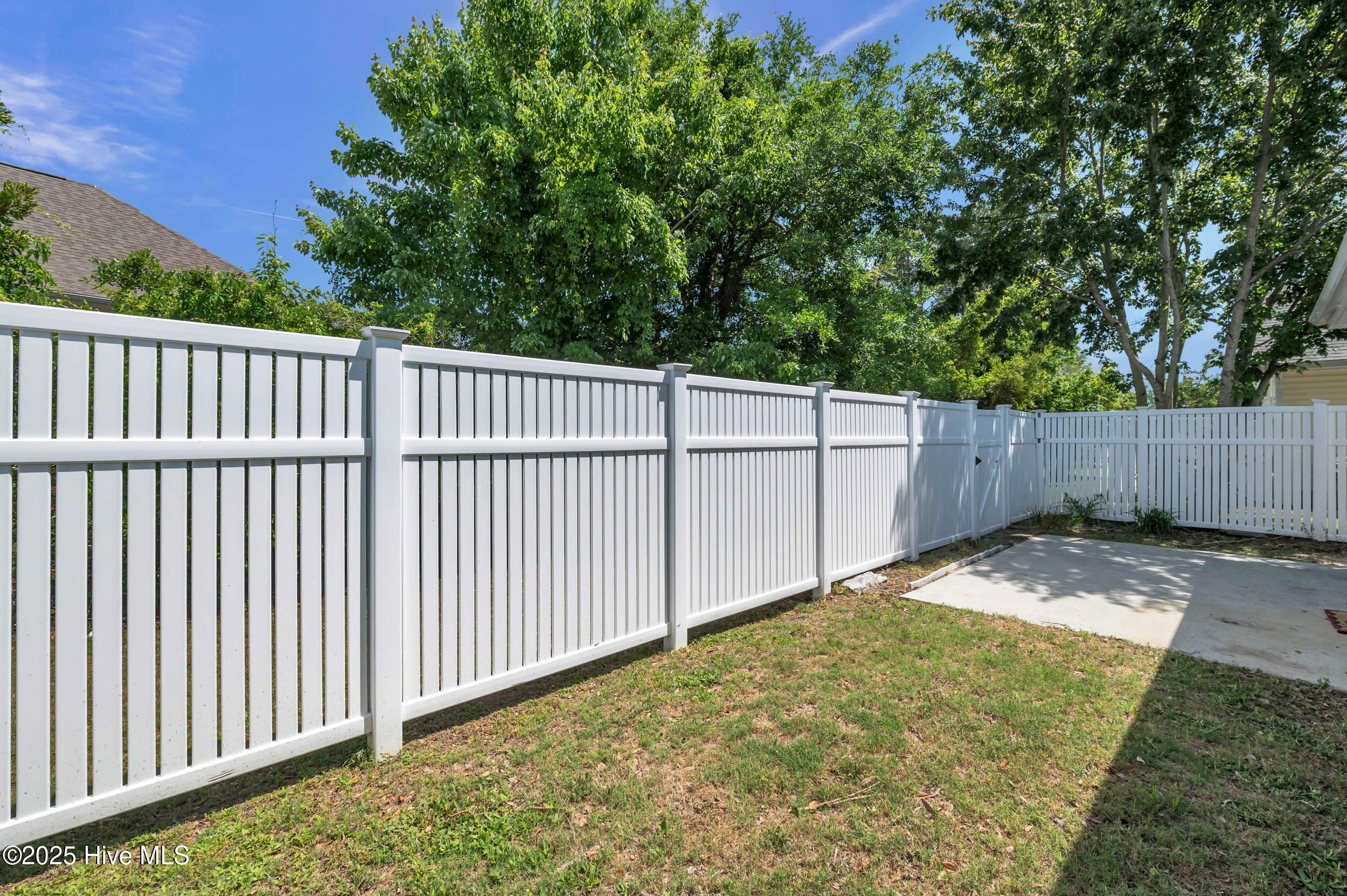 100540826 | Photo 29