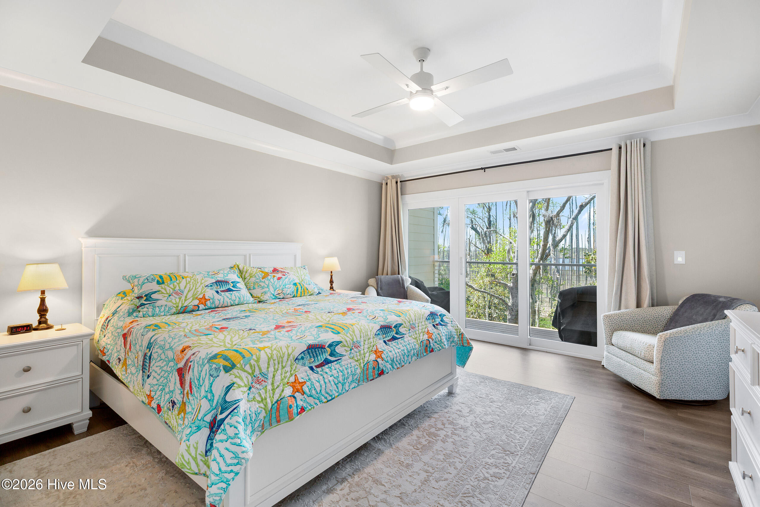 100563450 | Photo 32