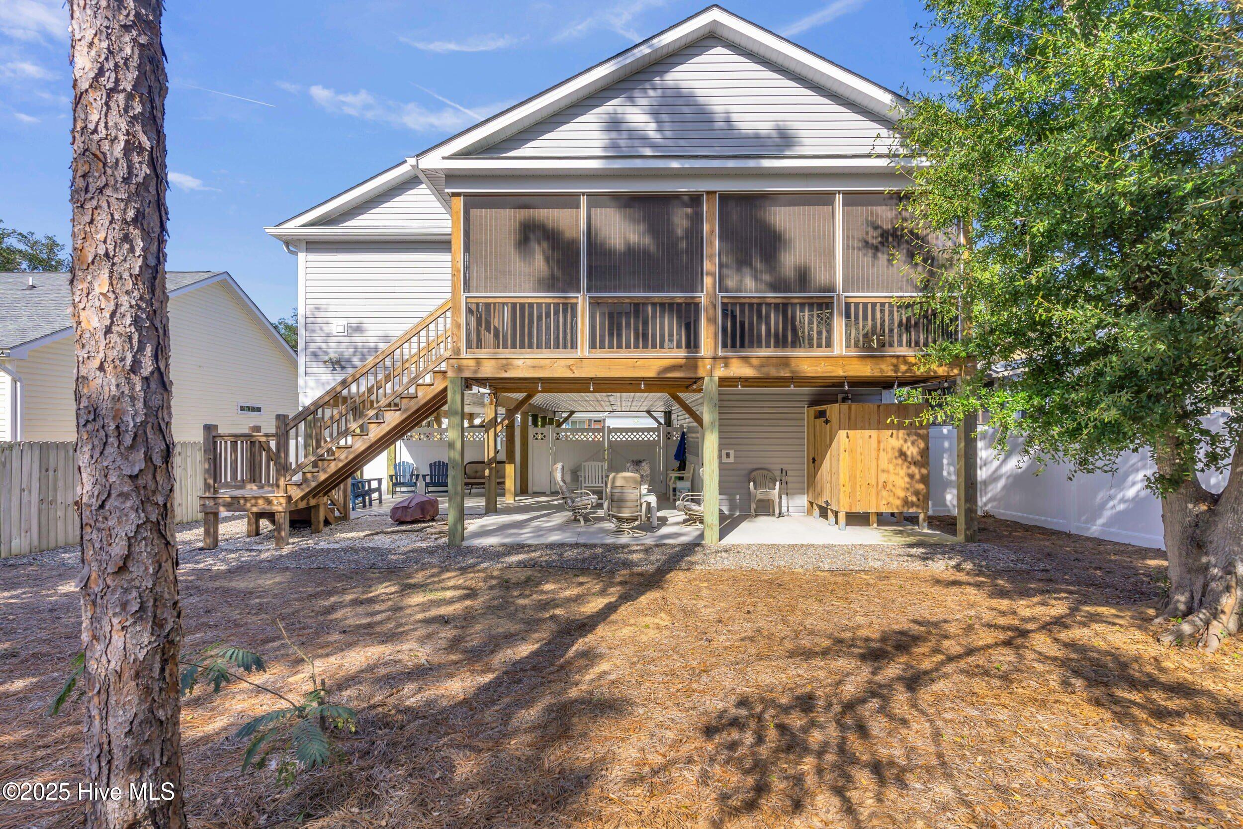 100534529 | Photo 41