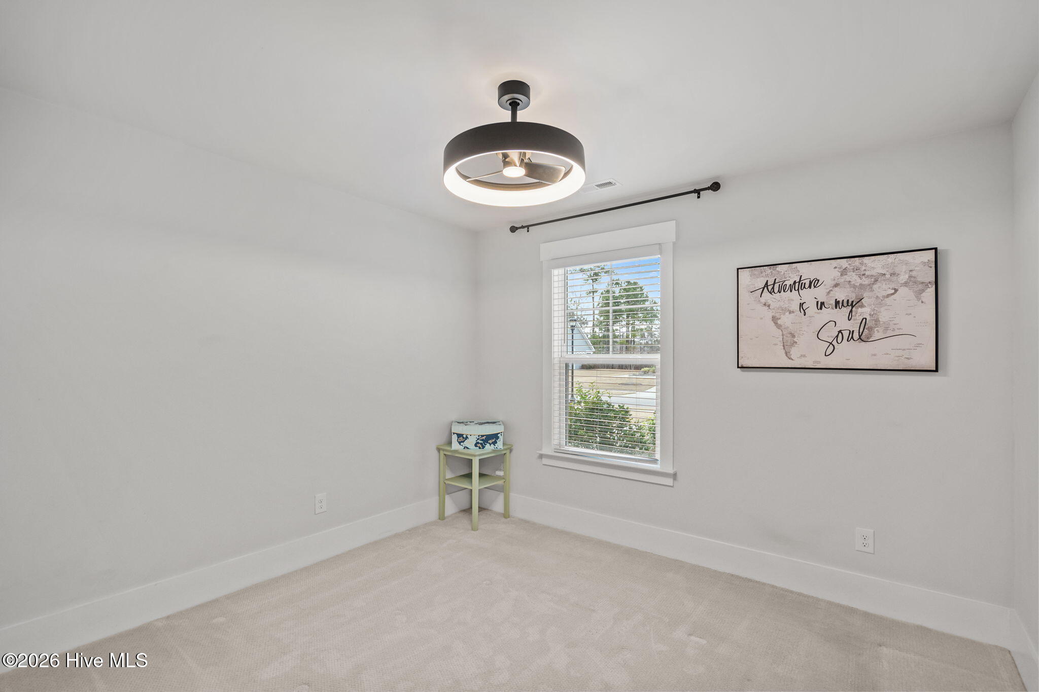 100558026 | Photo 44