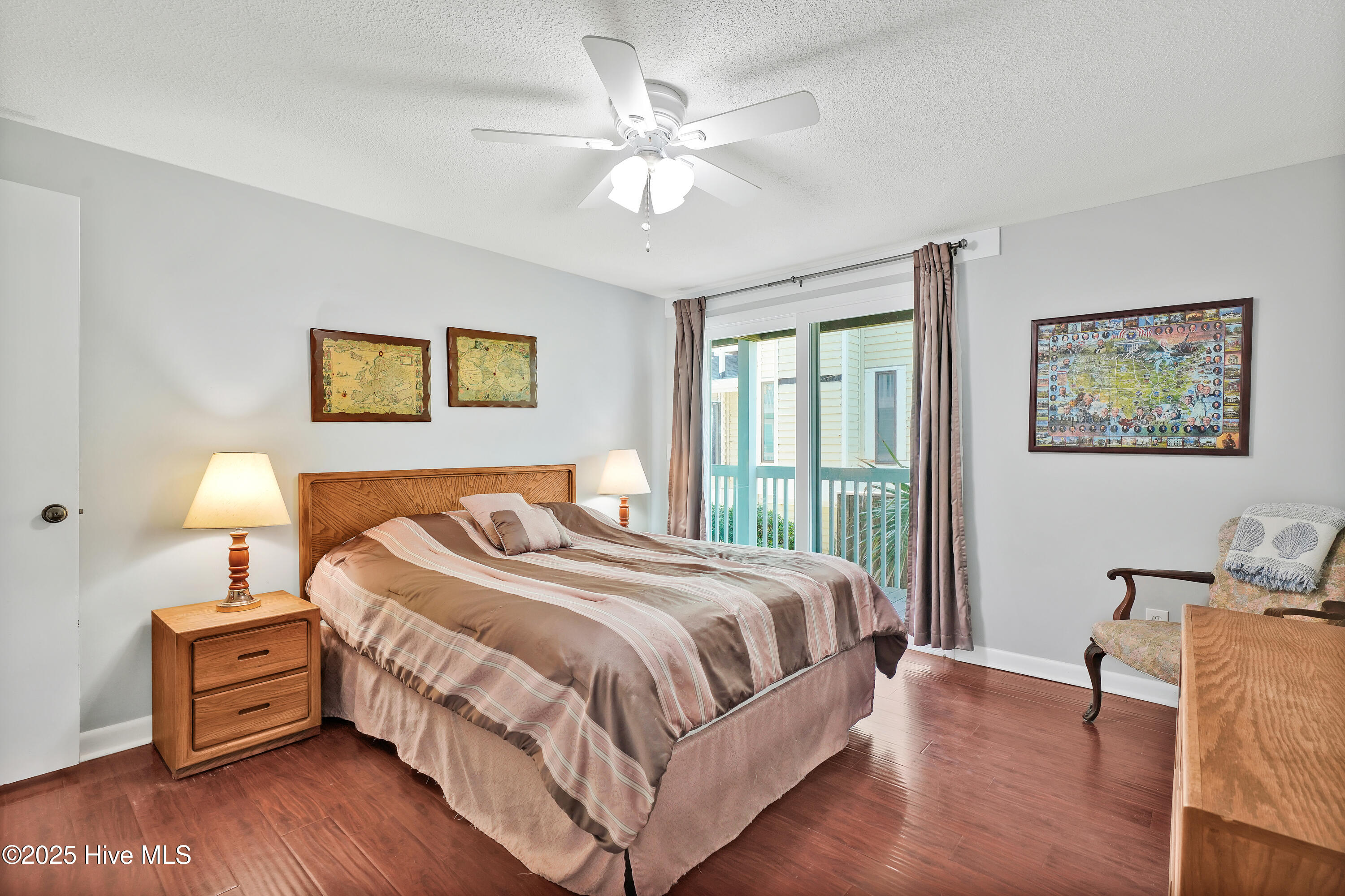 100506077 | Photo 31