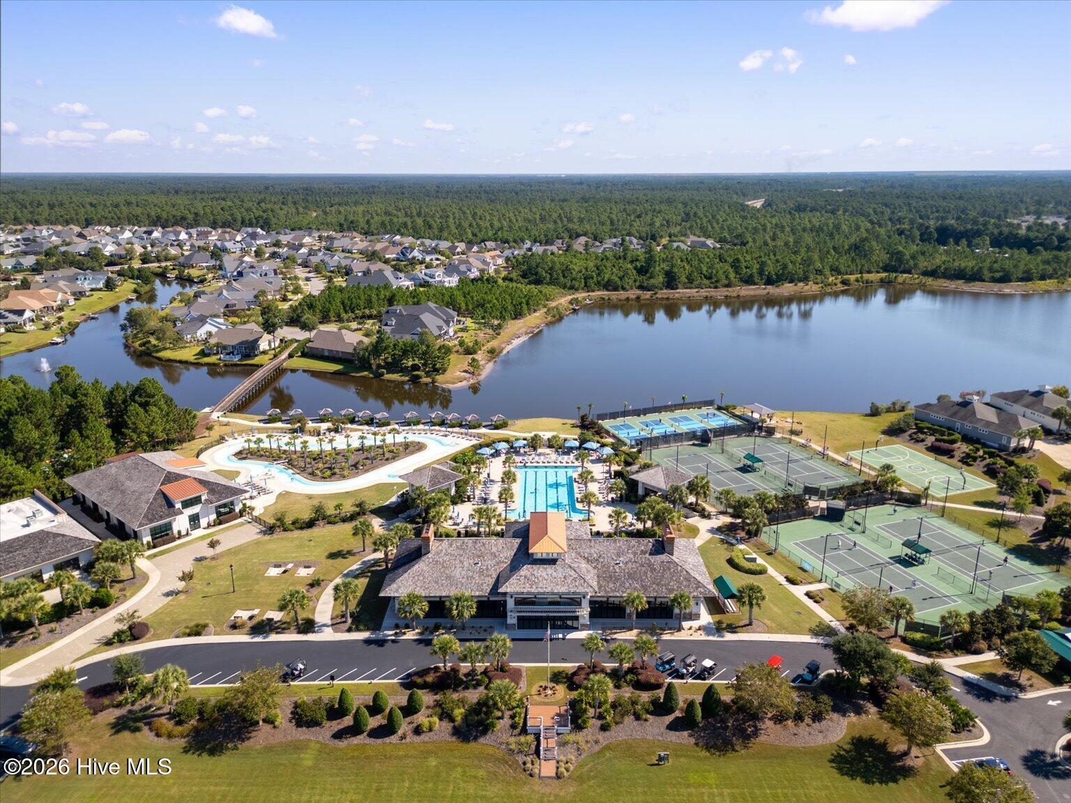 100566266 | Photo 82