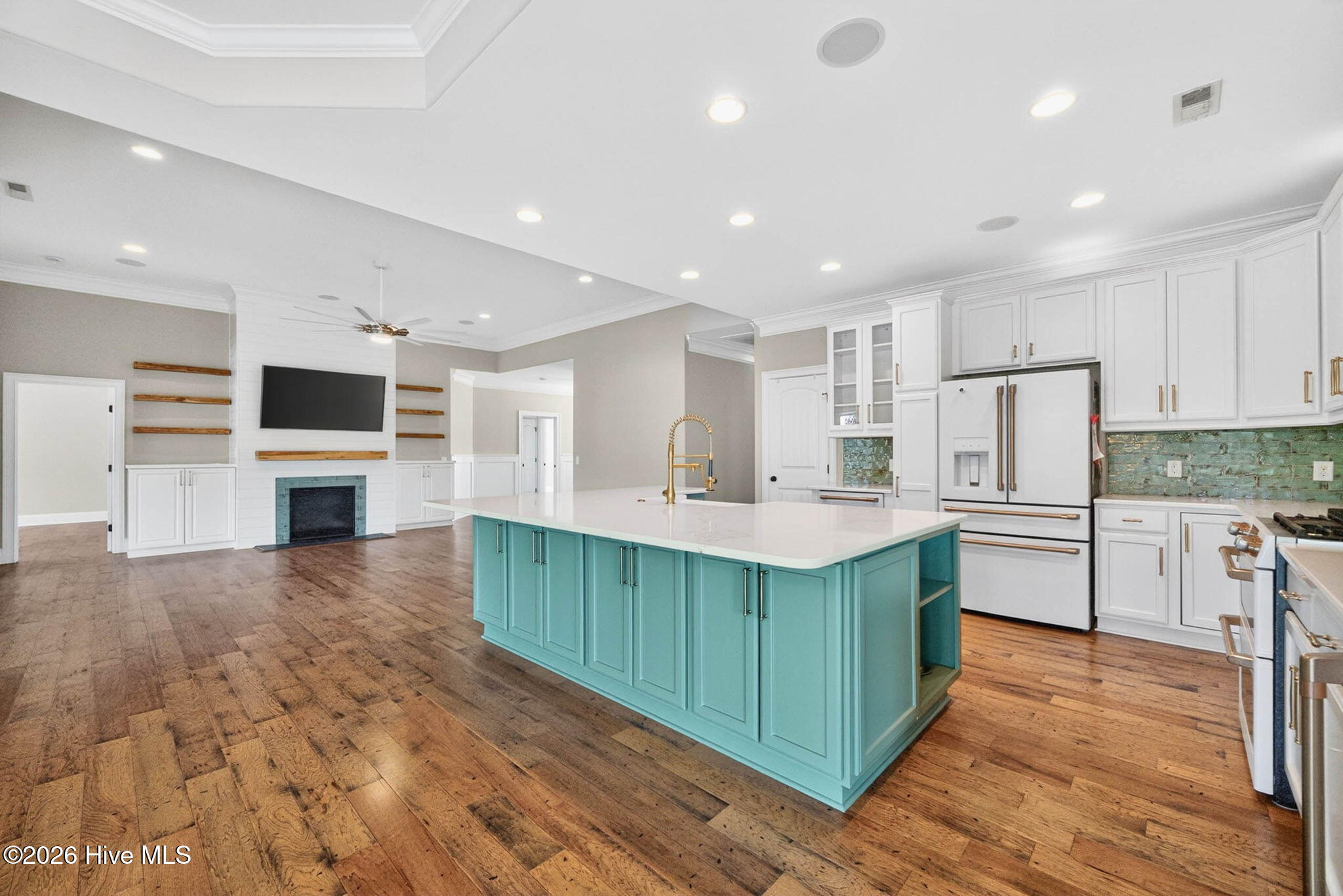 100567612 | Photo 10