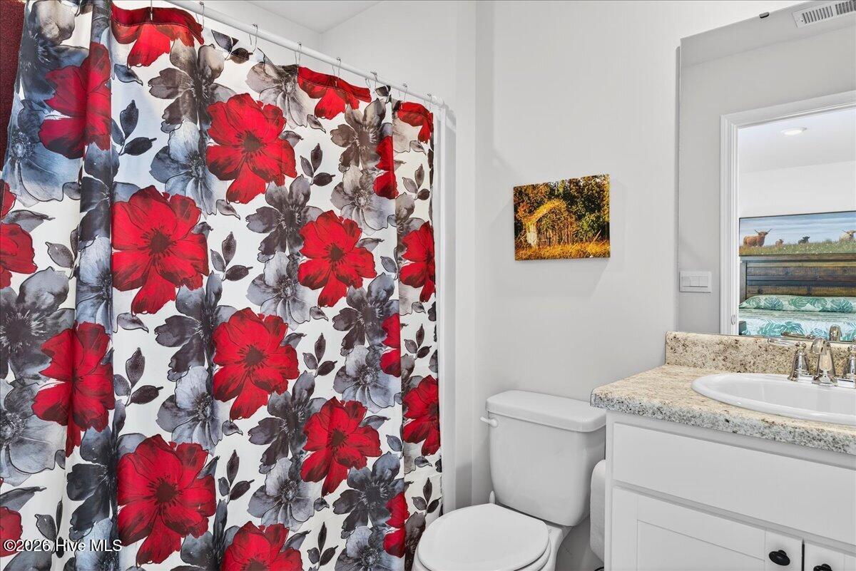 100550765 | Photo 15