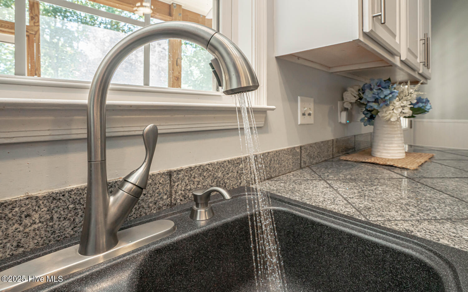 100532611 | Photo 37